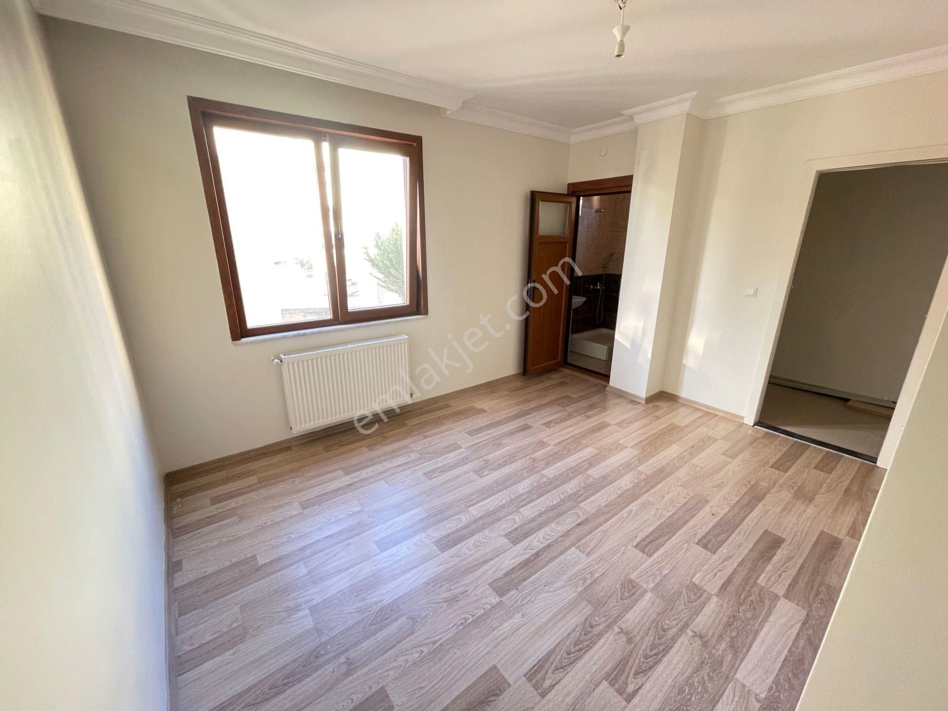 İnönü Mah.'de Ulaşıma, Marketlere, Yeditepe Ünversitesine Yakın Genç Binada 3+1 - Görsel 30