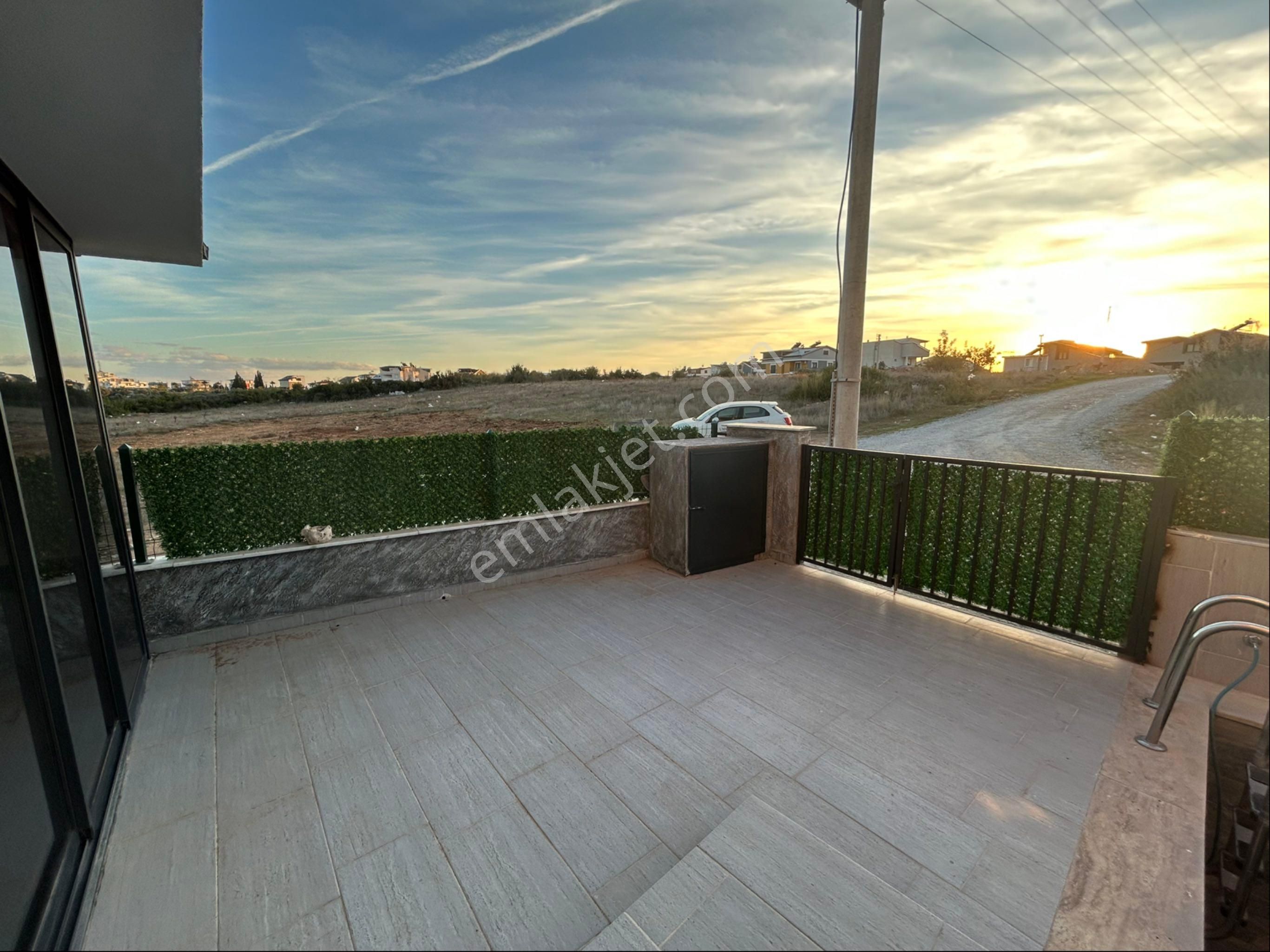 Didim Hisarda 3+1 Eşyalı Kış Bahçeli Havuzlu Villa - Görsel 4