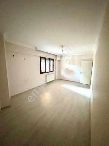 Karşıyaka Yalı Mahallesinde 2+1 Satılık Daire - Görsel 25