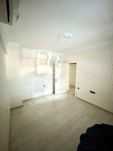 Karşıyaka Yalı Mahallesinde 2+1 Satılık Daire - Görsel 13