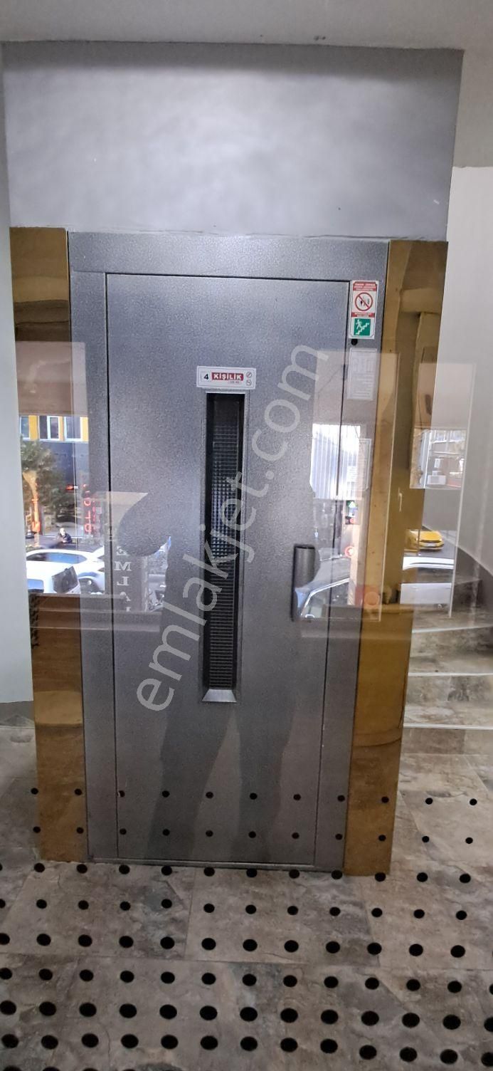 Elit Emlak Bakırköy İstanbul Cad. Tabela Değeri Olan Ofis - Görsel 15