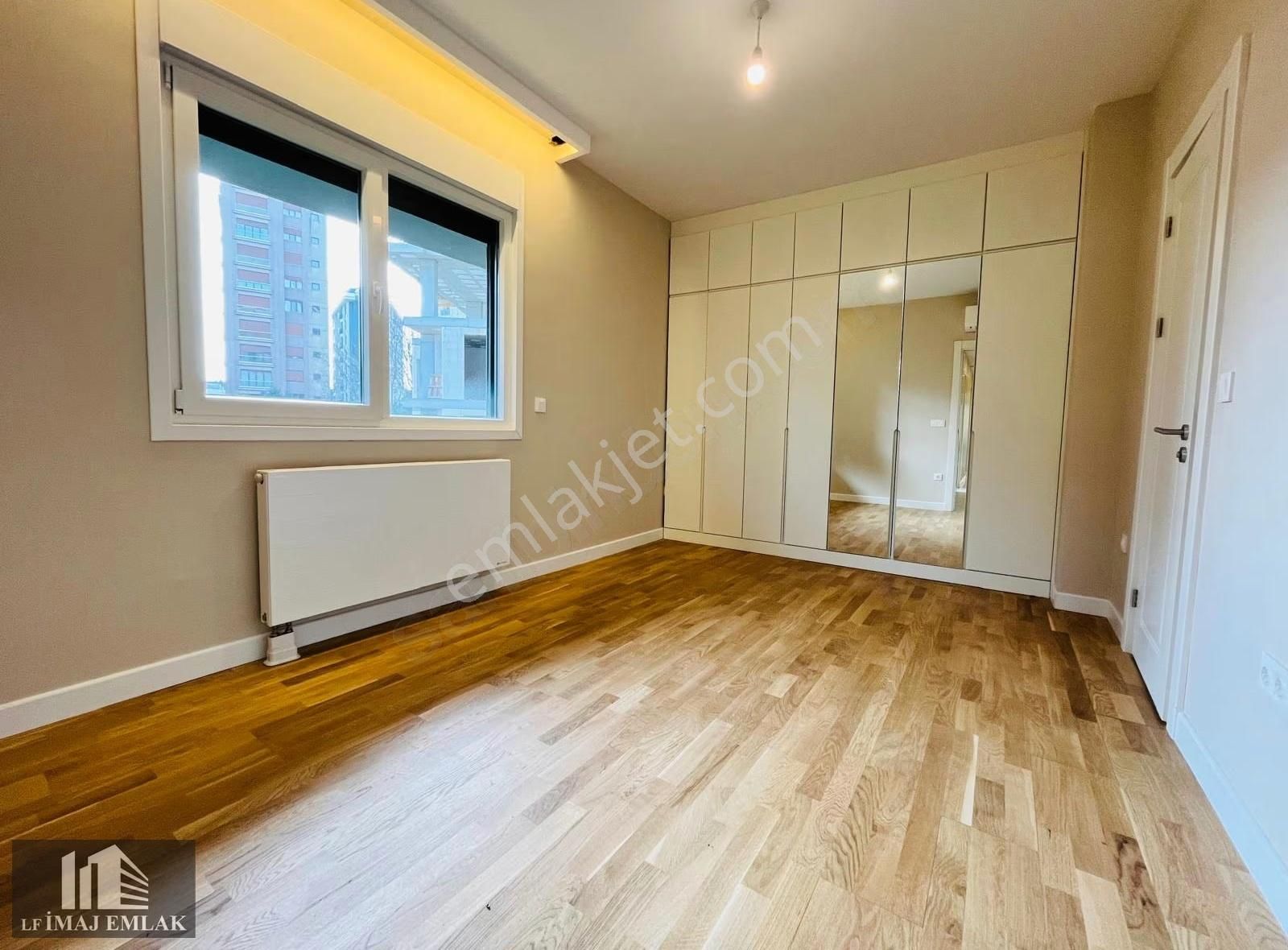 Caddebostan Sahilde Yazlık Gibi Bahçe Kullanımlı Müstakil 3+1lüx - Görsel 30