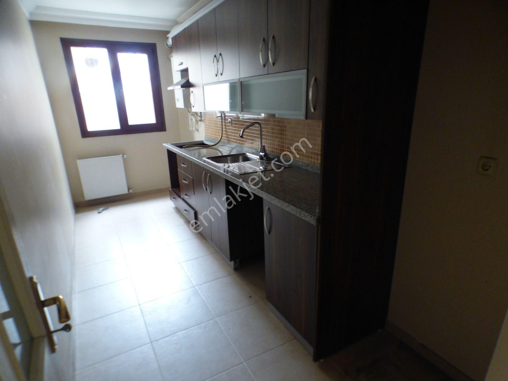 Oryaştan Ataşehir İnönüde Metroya Yakın 100m2 2+1 Arakat Daire - Görsel 9