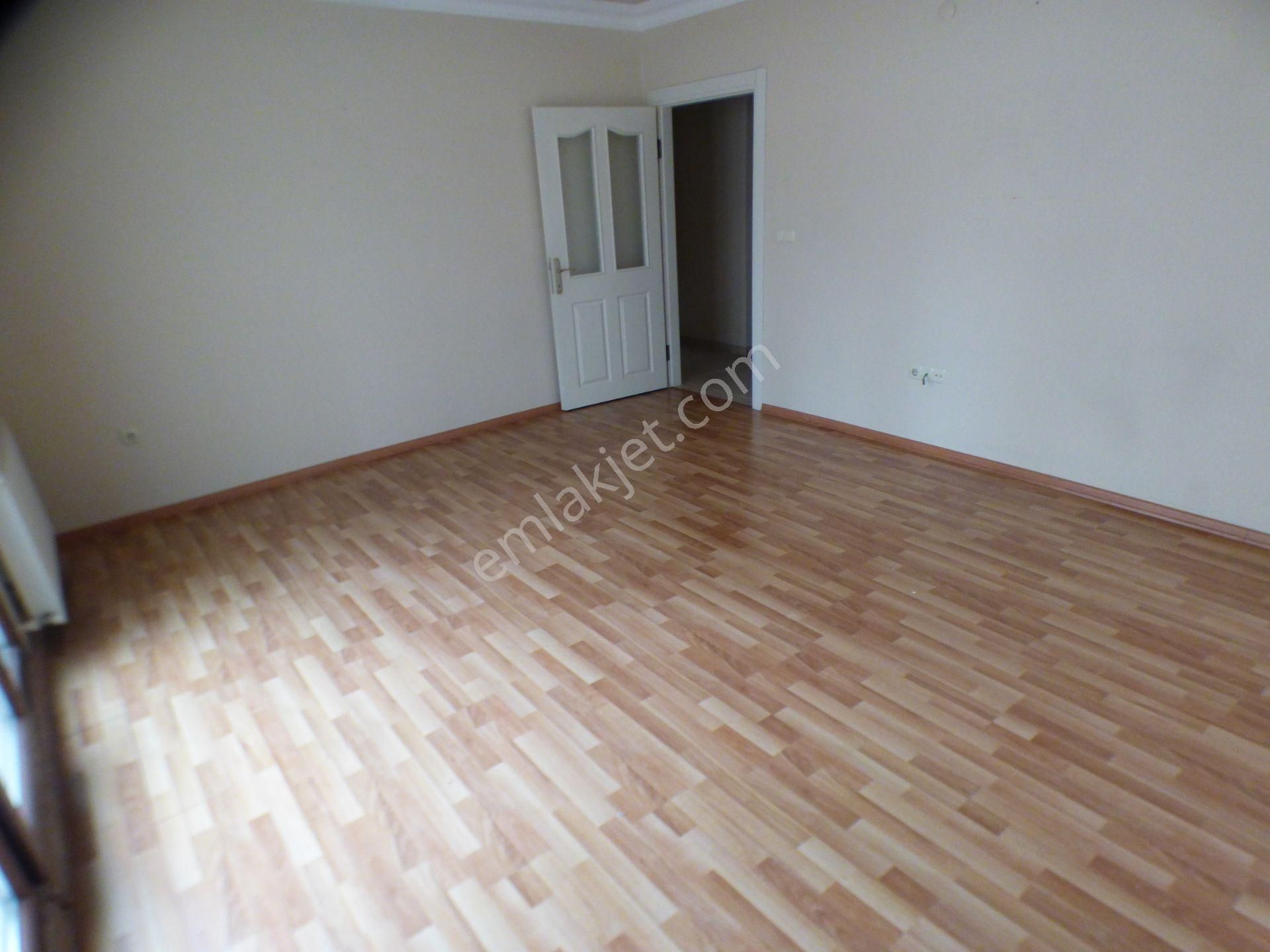 Oryaştan Ataşehir İnönüde Metroya Yakın 100m2 2+1 Arakat Daire - Görsel 5