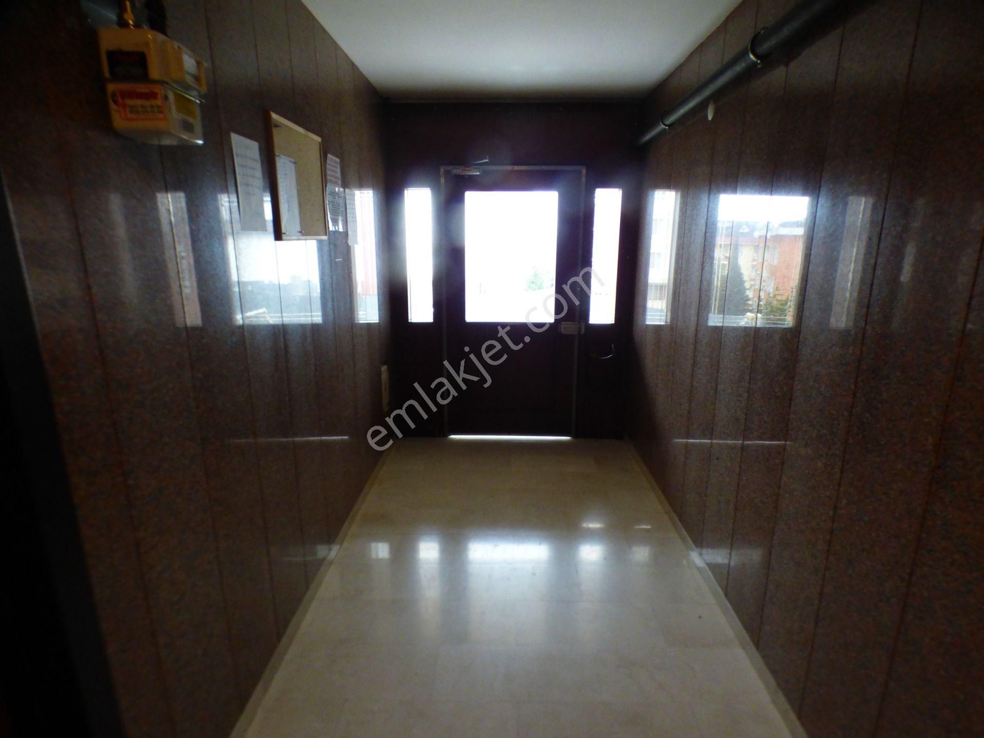 Oryaştan Ataşehir İnönüde Metroya Yakın 100m2 2+1 Arakat Daire - Görsel 26