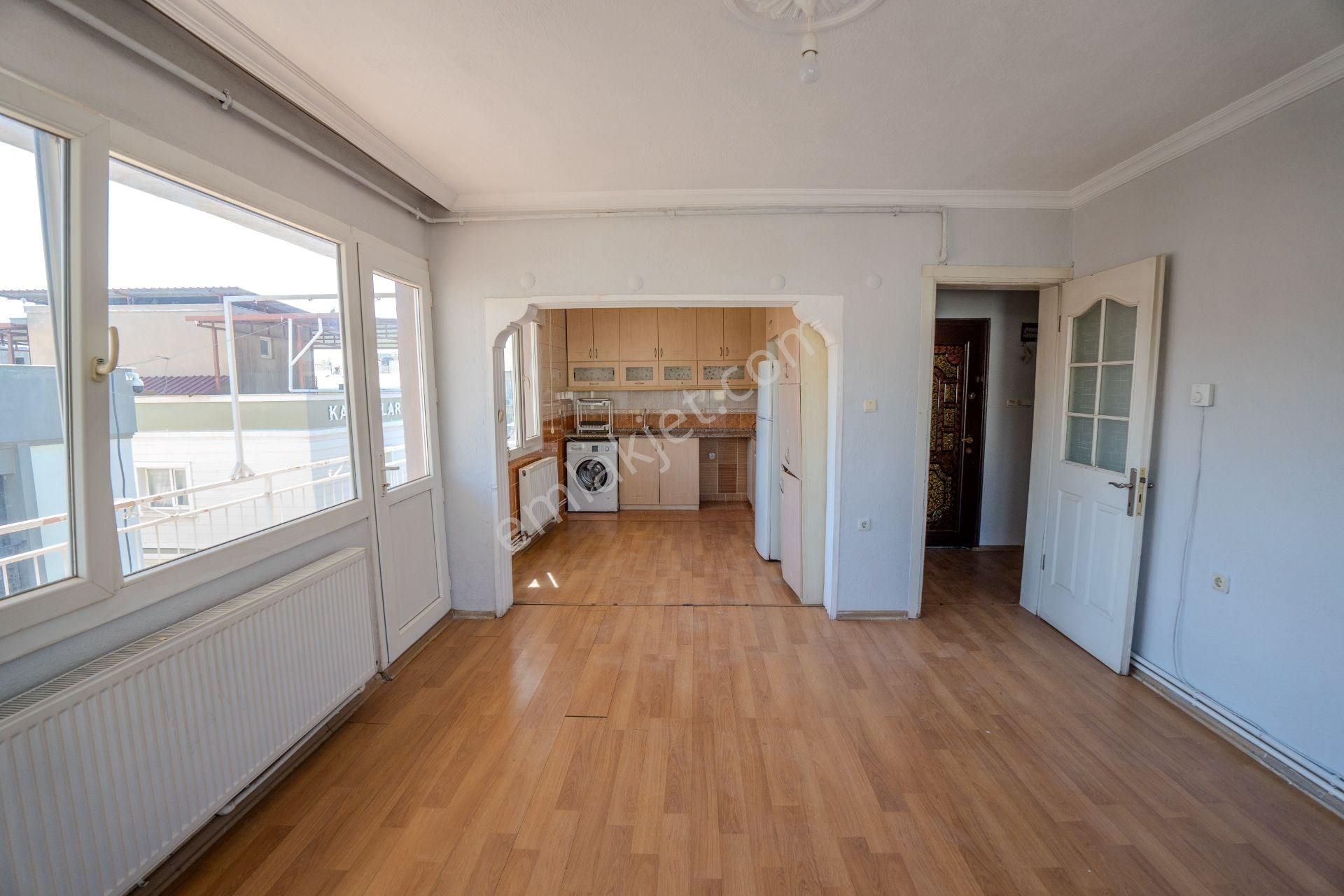 Bornova Erzenede Satılık 3+1 Daire - Görsel 20