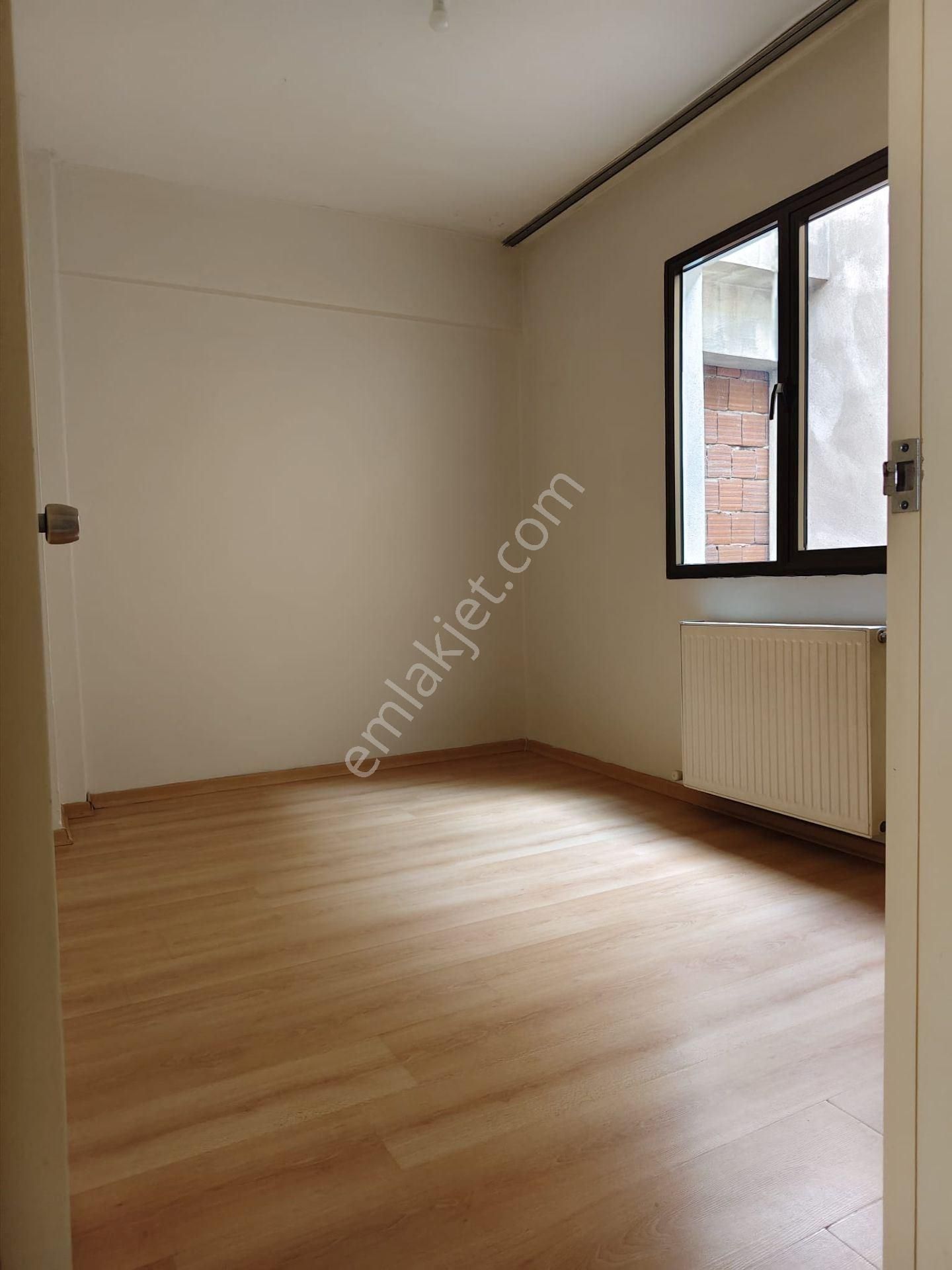 Bahçelievler’de Merkezi Konumda Yenilenmiş 3+1 Daire - Görsel 18