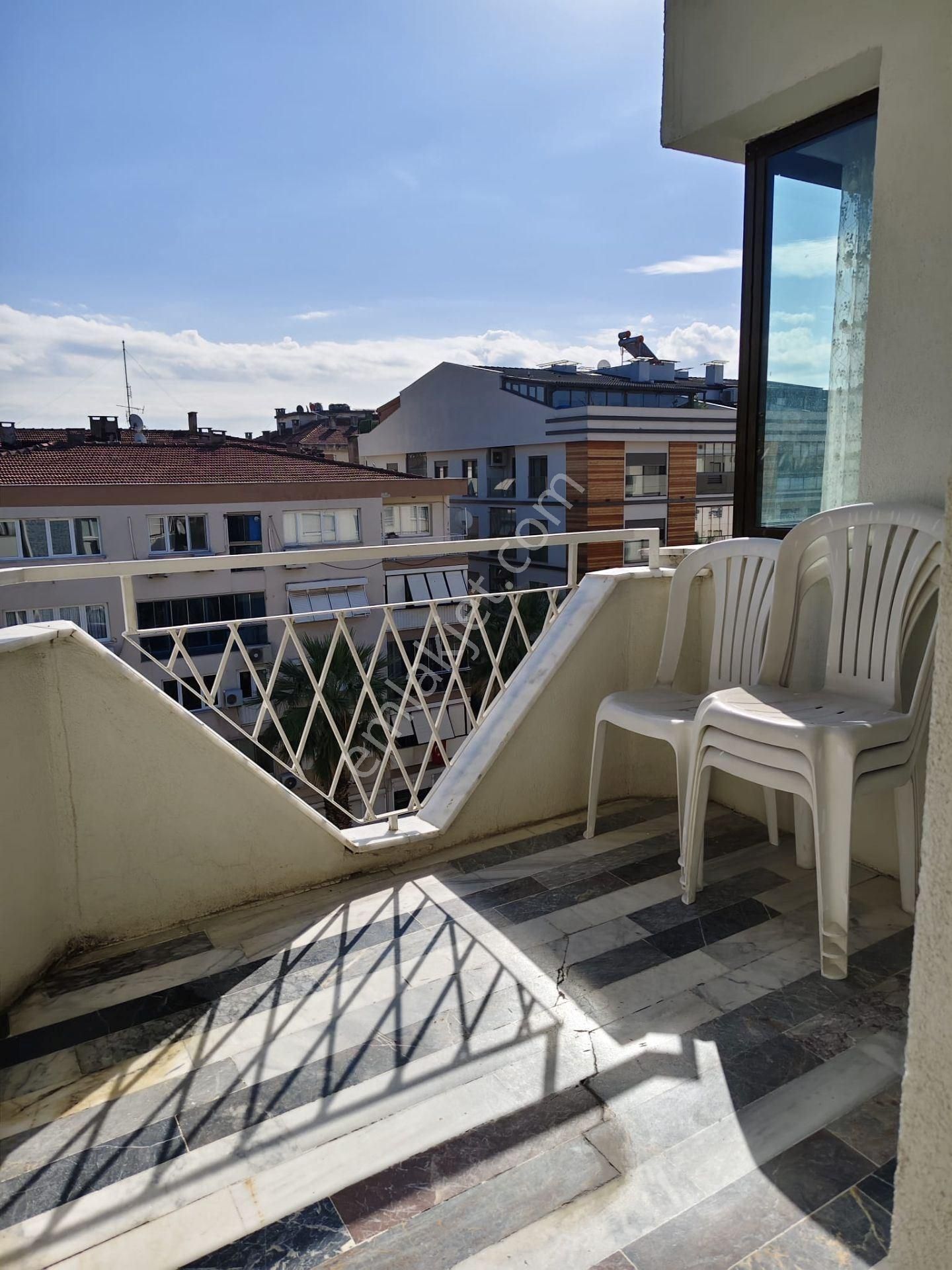 Bahçelievler’de Merkezi Konumda Yenilenmiş 3+1 Daire - Görsel 15