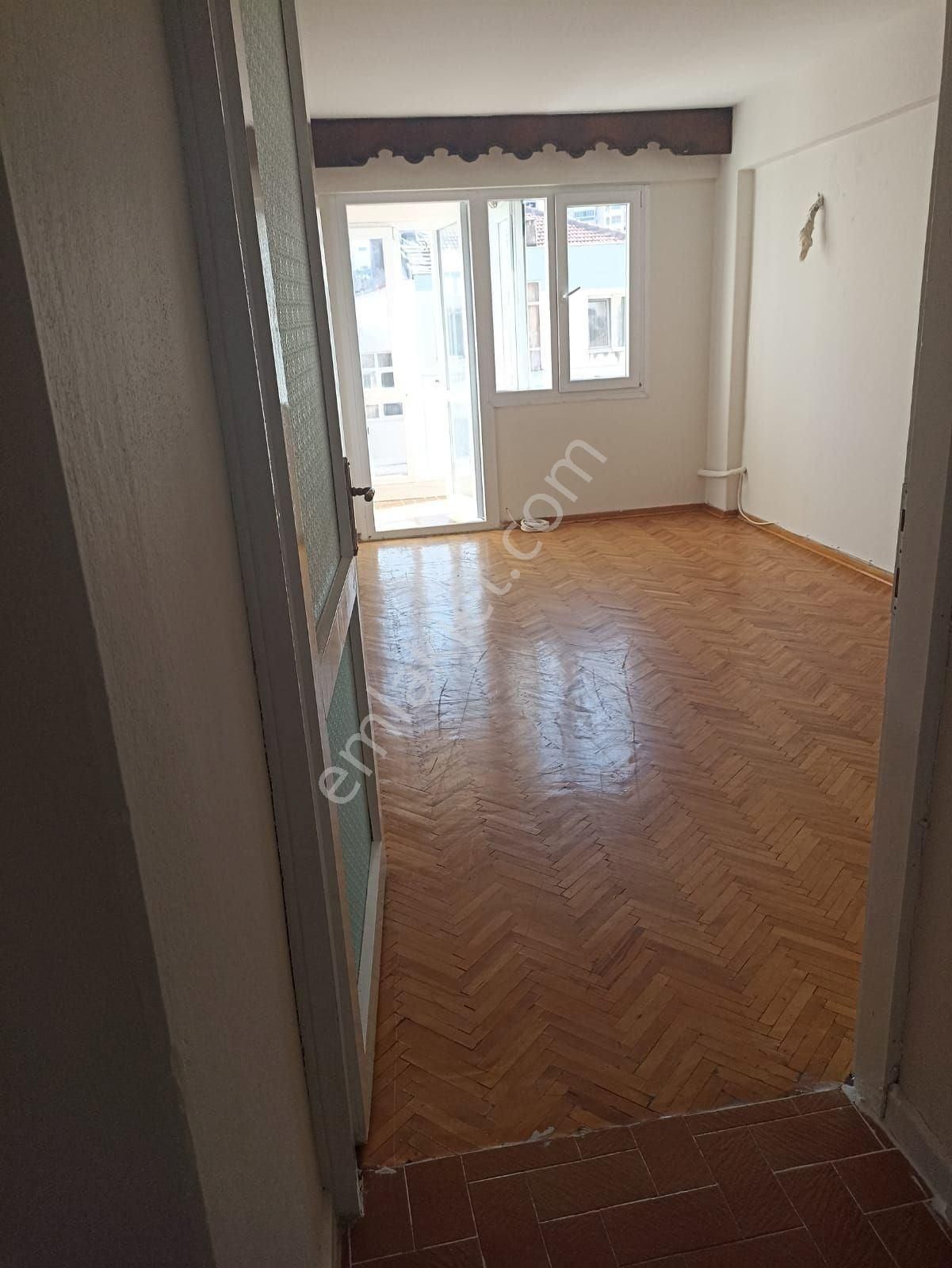 Üçkuyular’da Asansörlü, 3+1, Geniş Ve Kullanışlı Daire - Görsel 7