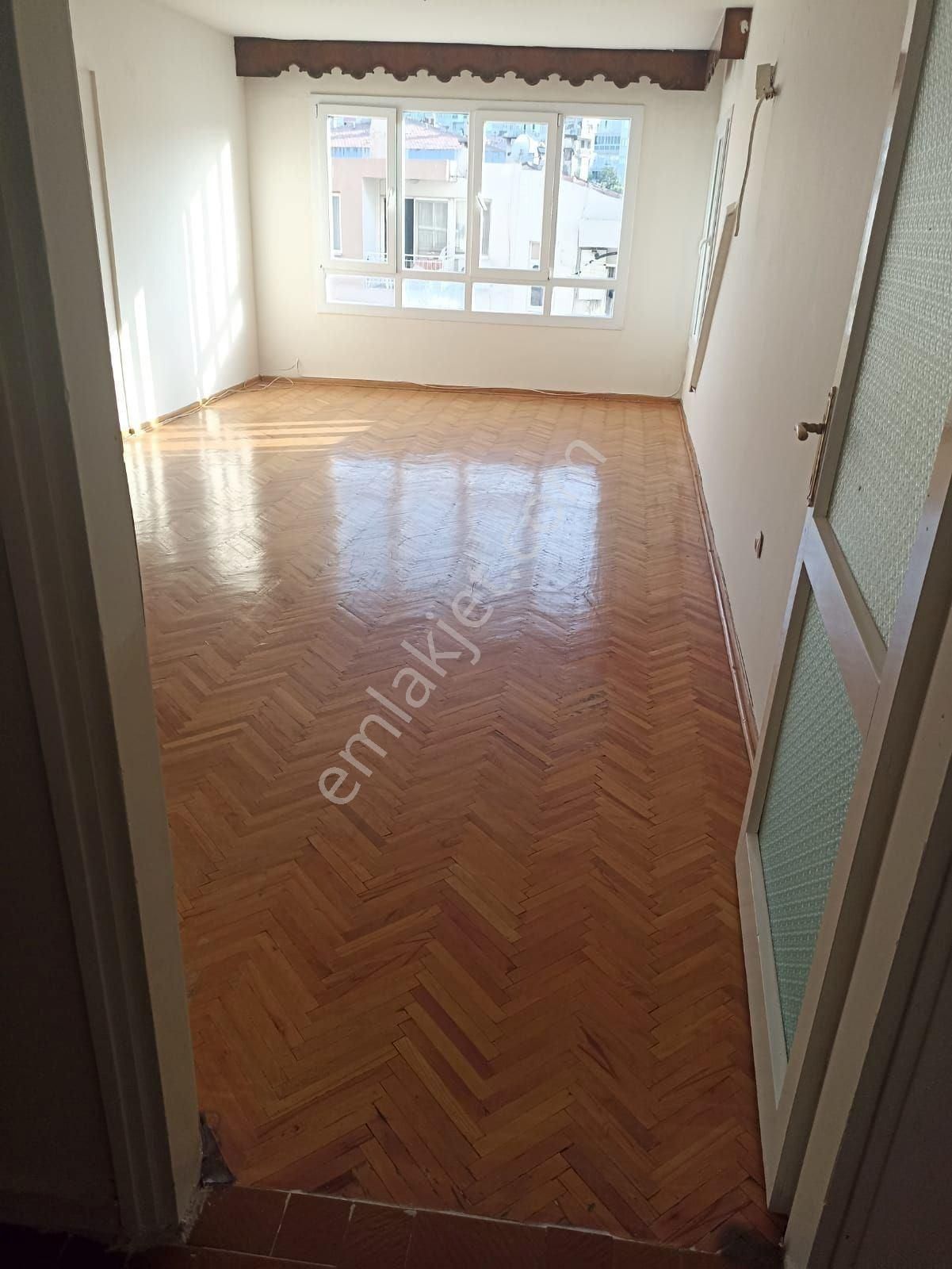 Üçkuyular’da Asansörlü, 3+1, Geniş Ve Kullanışlı Daire - Görsel 28