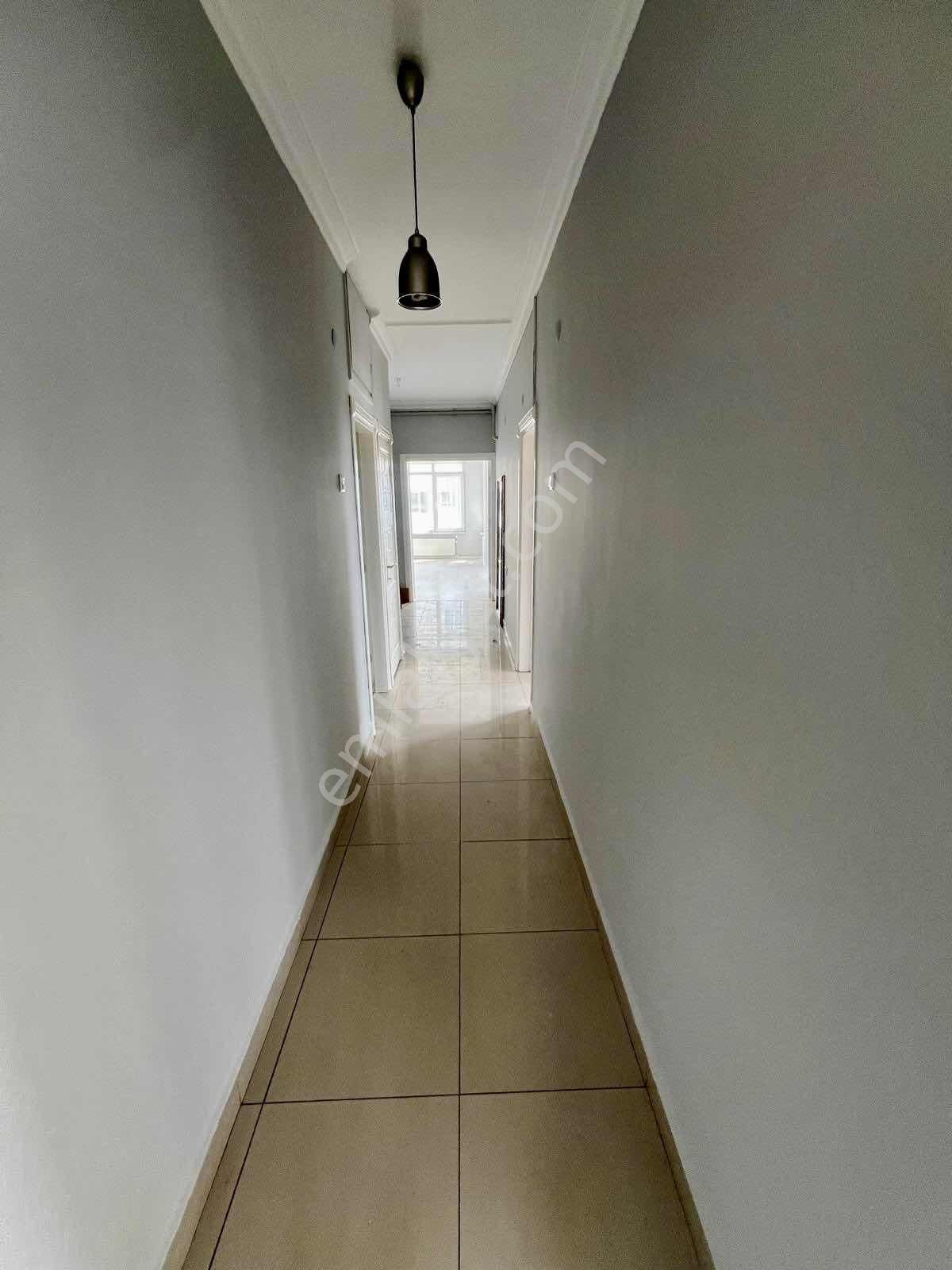 Deniz Manzaralı Doğalgazlı Ve Klimalı Kiralık 3+1 Daire - Görsel 13