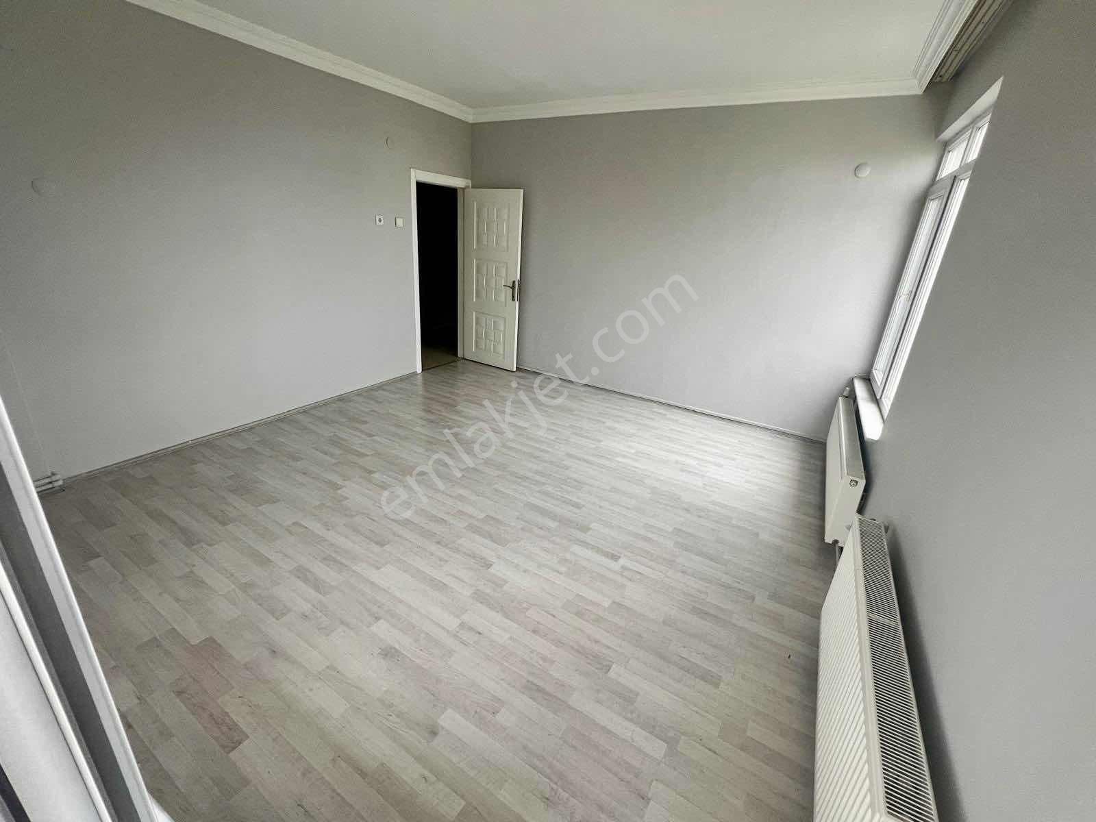 Deniz Manzaralı Doğalgazlı Ve Klimalı Kiralık 3+1 Daire - Görsel 18