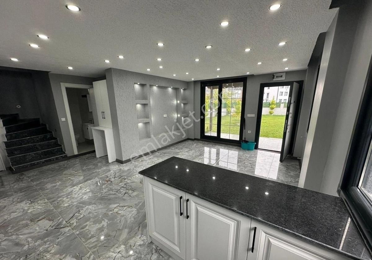 Tekirdağ Marmara Ereğlisi Dereağzı Mahallesinde Satılık Devasa Villa - Görsel 18