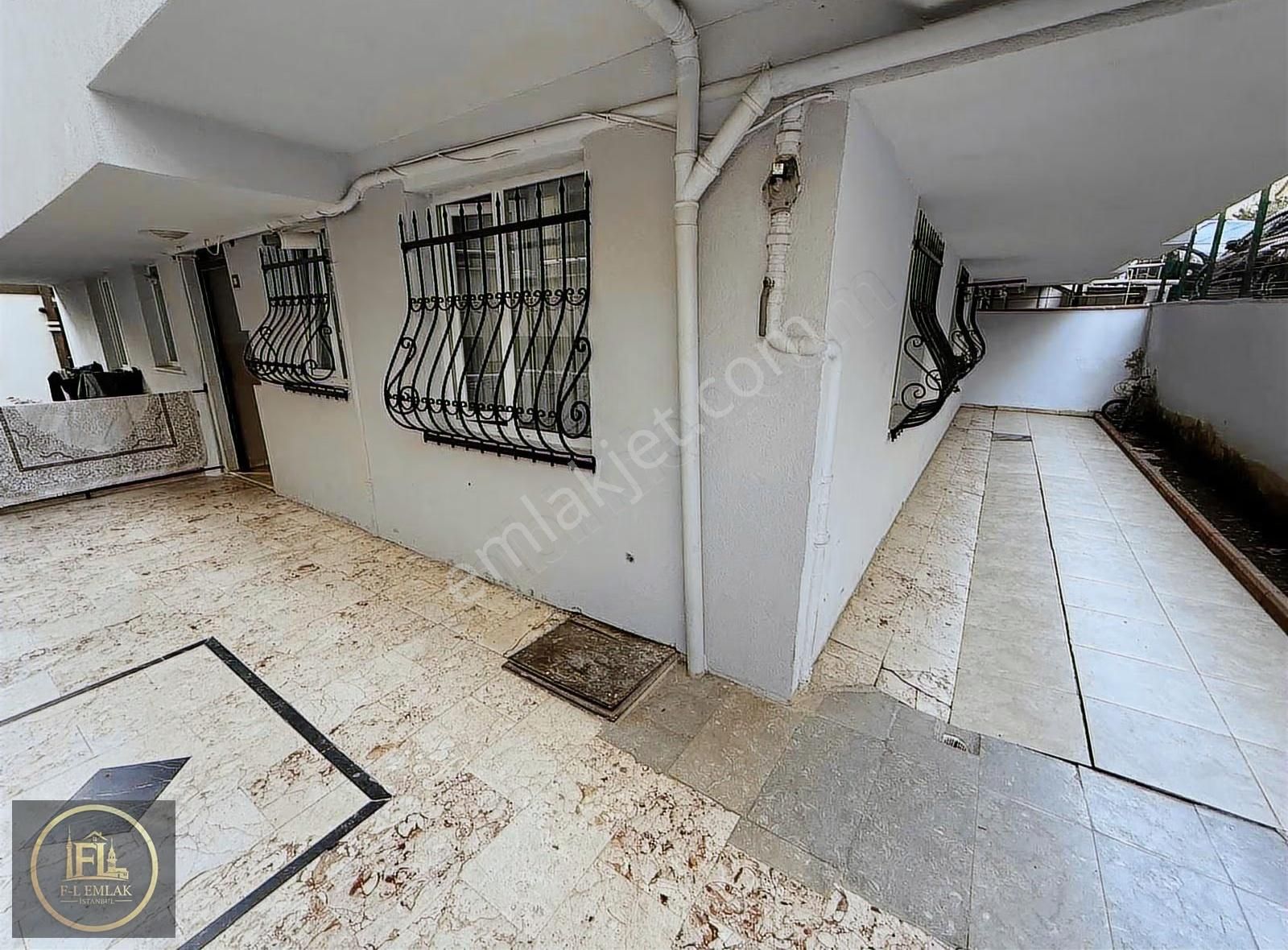 Fl Emlaktan Çamlıkta İkbal Caddesi Yakını 2+1 Giriş Kat