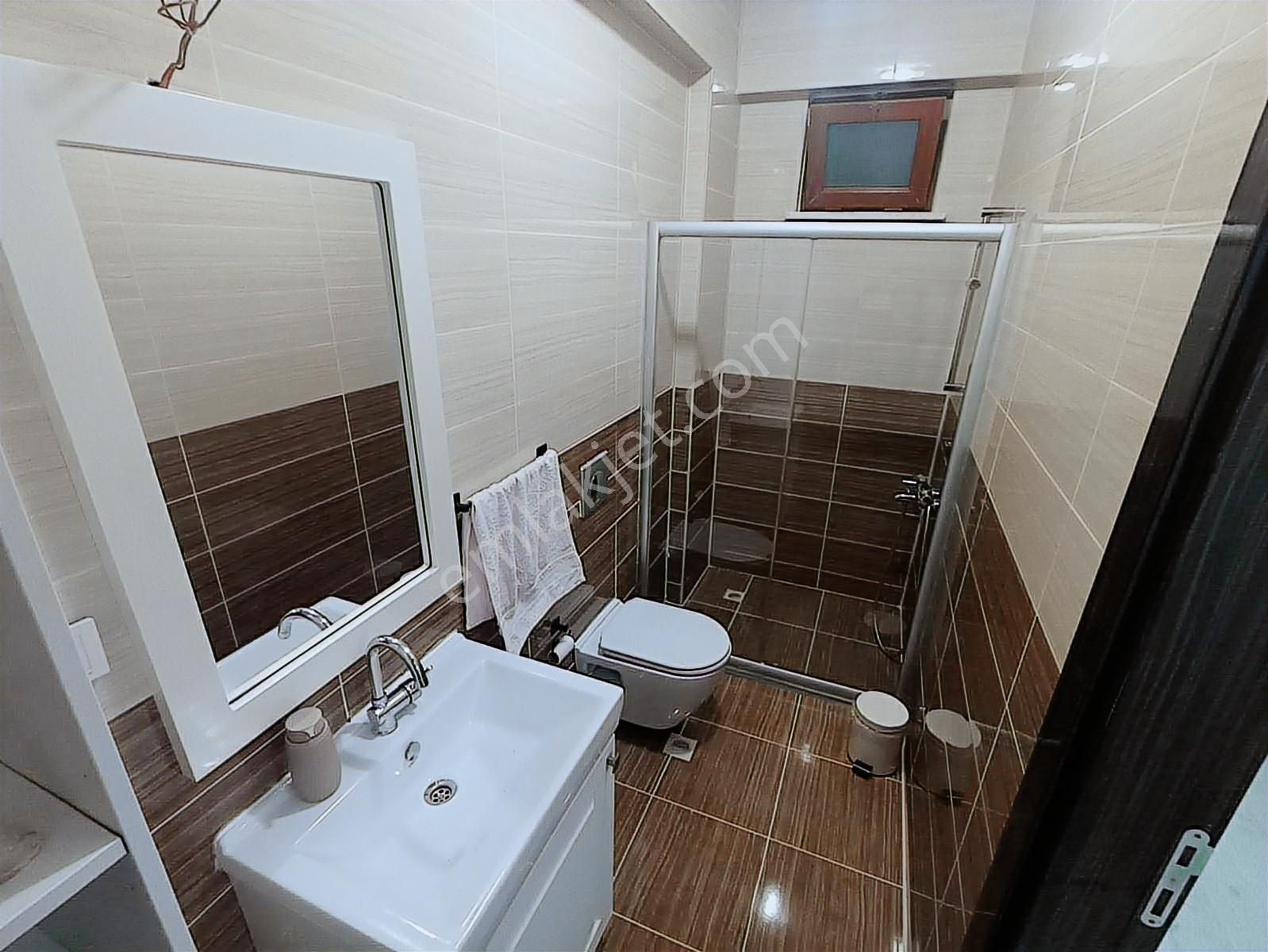 Silivri Enginkent Sitesinde Satılık Havuzlu Müstakil Villa - Görsel 34