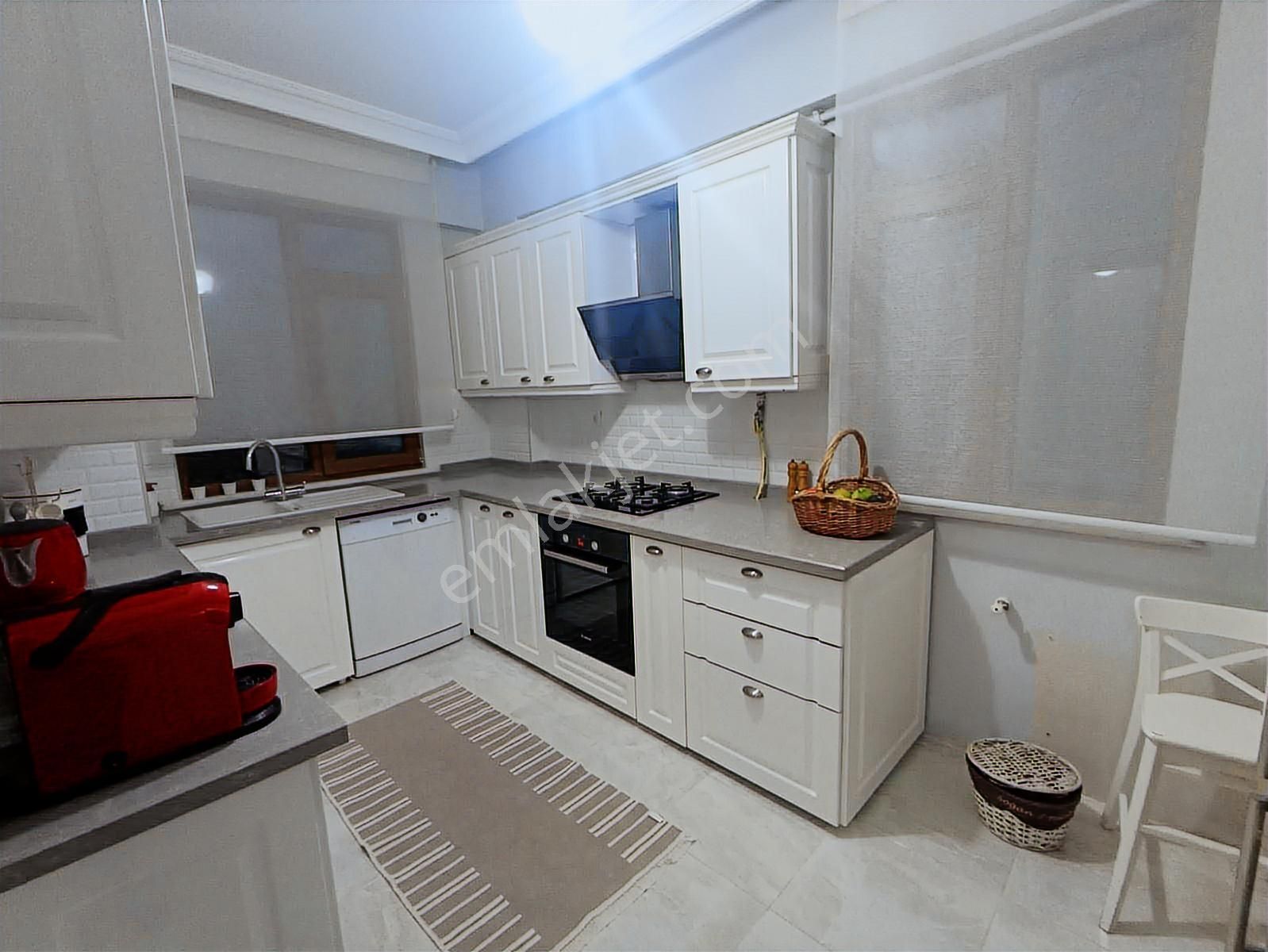 Silivri Enginkent Sitesinde Satılık Havuzlu Müstakil Villa - Görsel 28