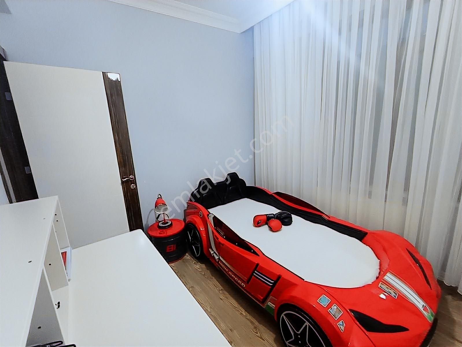 Silivri Enginkent Sitesinde Satılık Havuzlu Müstakil Villa - Görsel 24