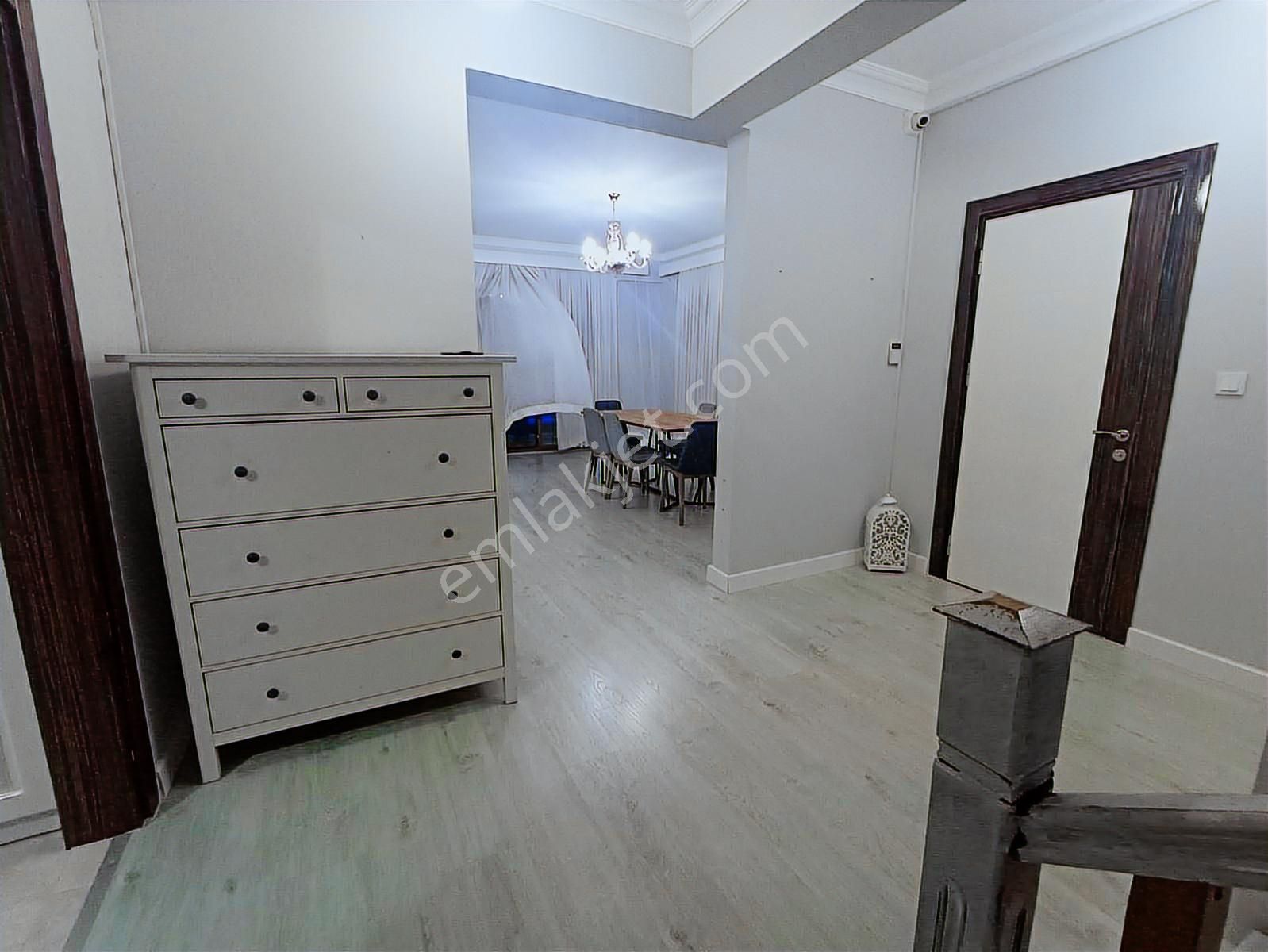 Silivri Enginkent Sitesinde Satılık Havuzlu Müstakil Villa - Görsel 4