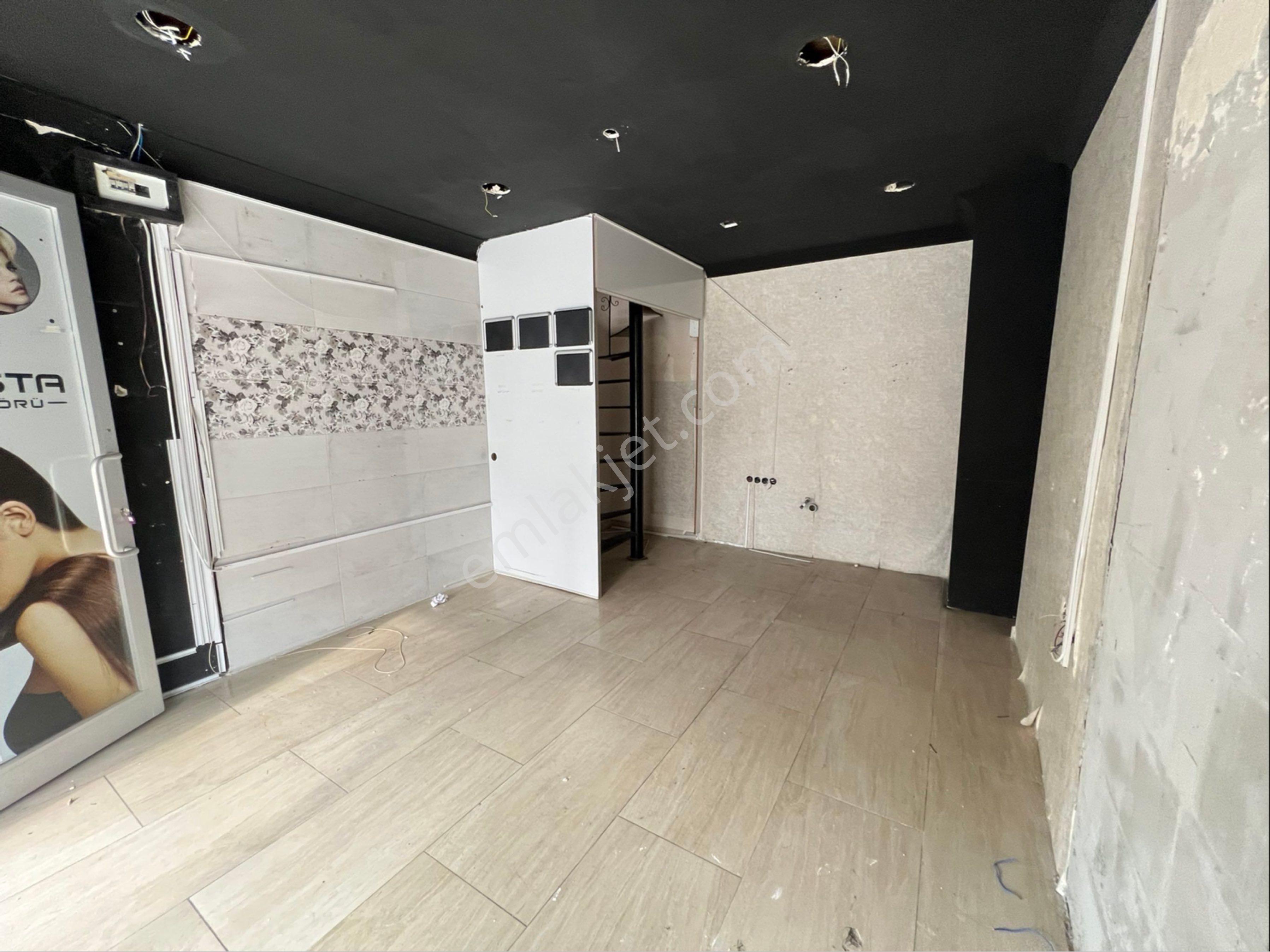 Kr Taç Güzelyalı Caddeüstü Dükkan - Görsel 4