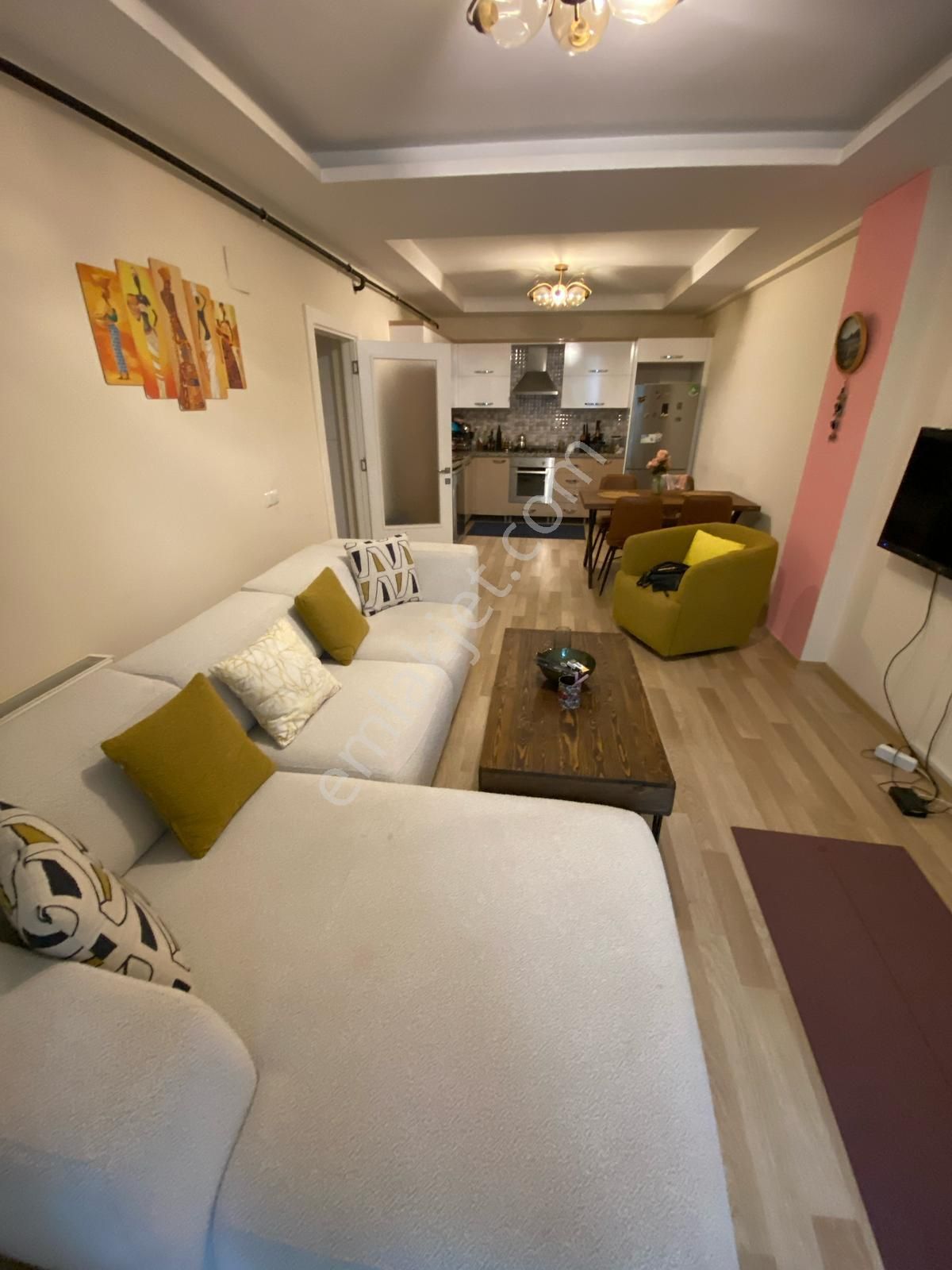 Ergünden Cumhuriyette Doğalgazlı Bahçeli Satılık 2+1 Yatırımlık