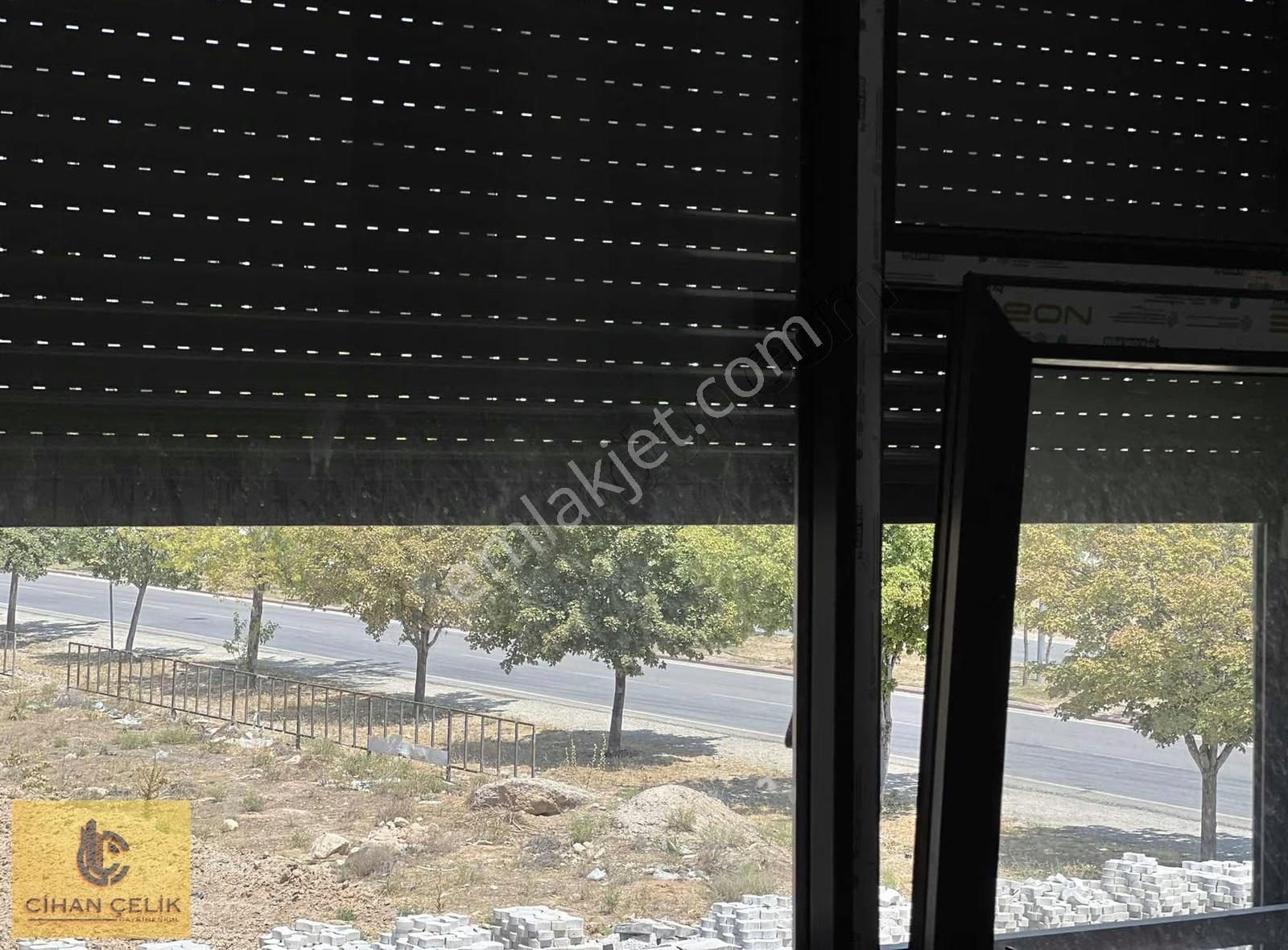 Beyhekim Caddesine Cephe Arakat 4+1 Ultra Lüks Akıllı Ev - Görsel 22