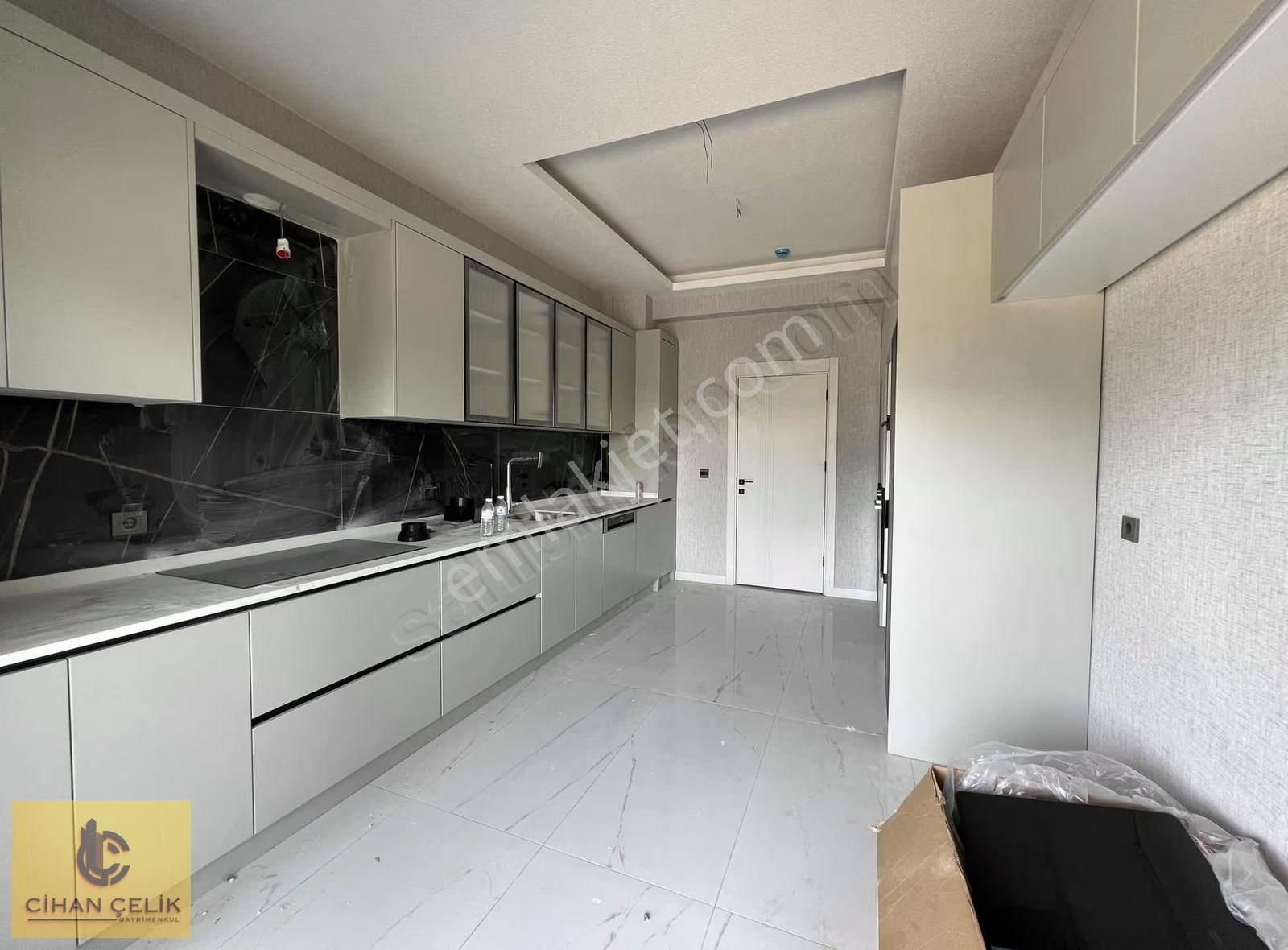 Beyhekim Caddesine Cephe Arakat 4+1 Ultra Lüks Akıllı Ev - Görsel 6