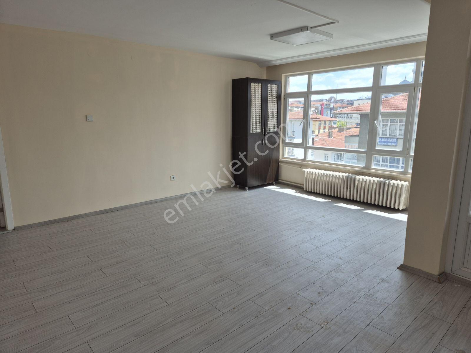 Ank Kızılay Meşrutiyet Cad Cephe Dev Kiralık 320 M2 İşyeri Ofis - Görsel 4