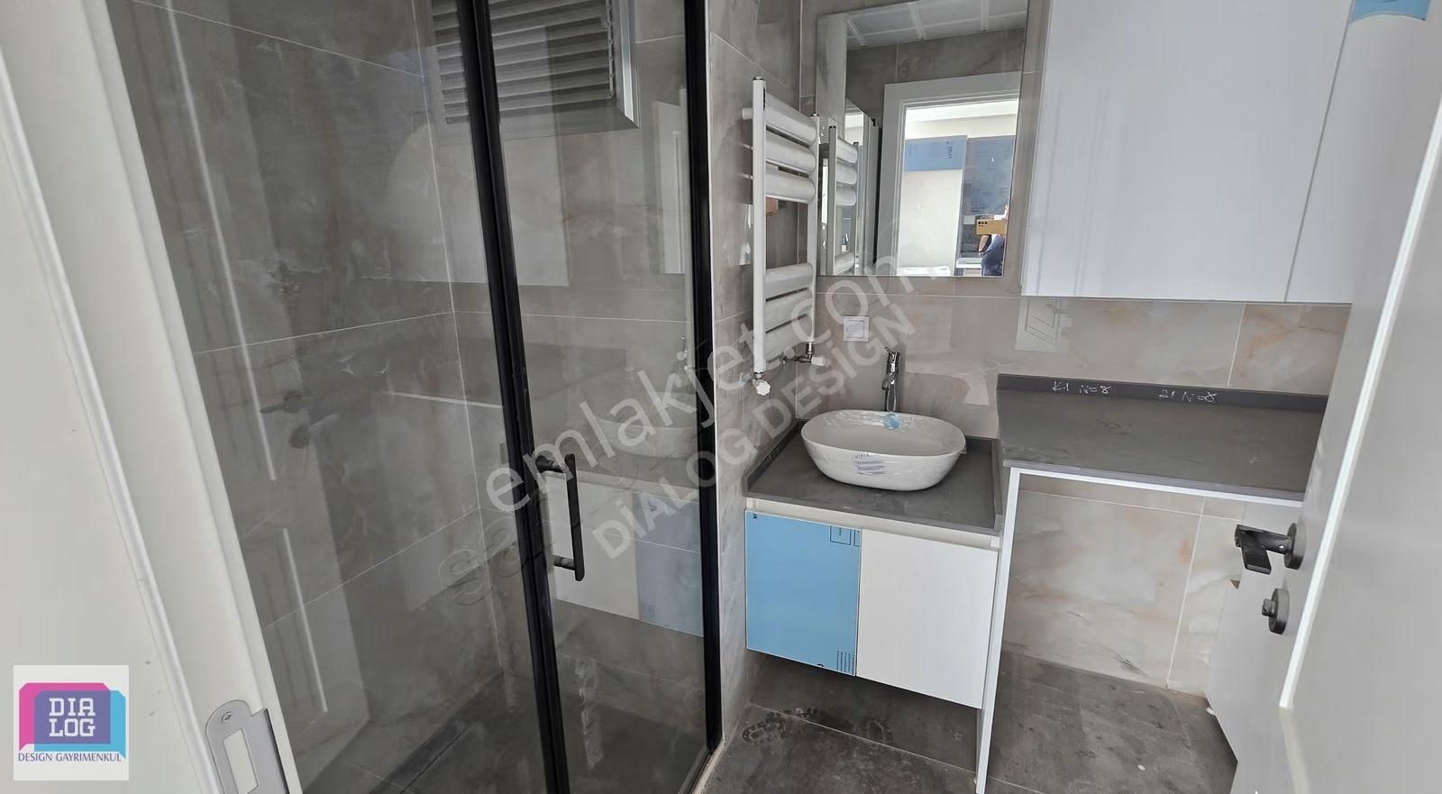 Çiğli Balatçık İnci Suit'te Satılık Lüks 1+1 Daire - Görsel 4