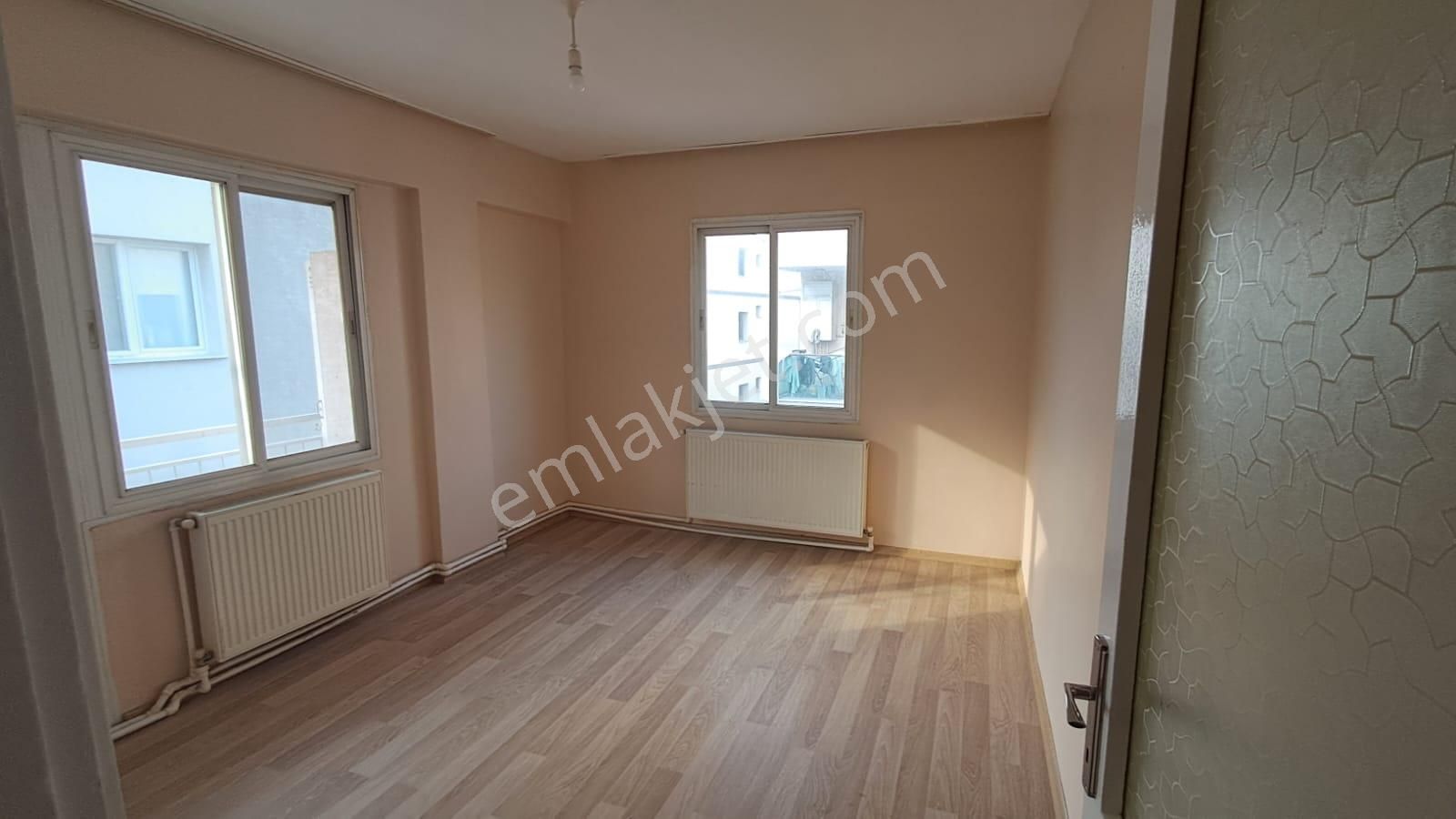 Sahibinden Kiralık 3+1 Daire Metroya 50 Metre - Görsel 4