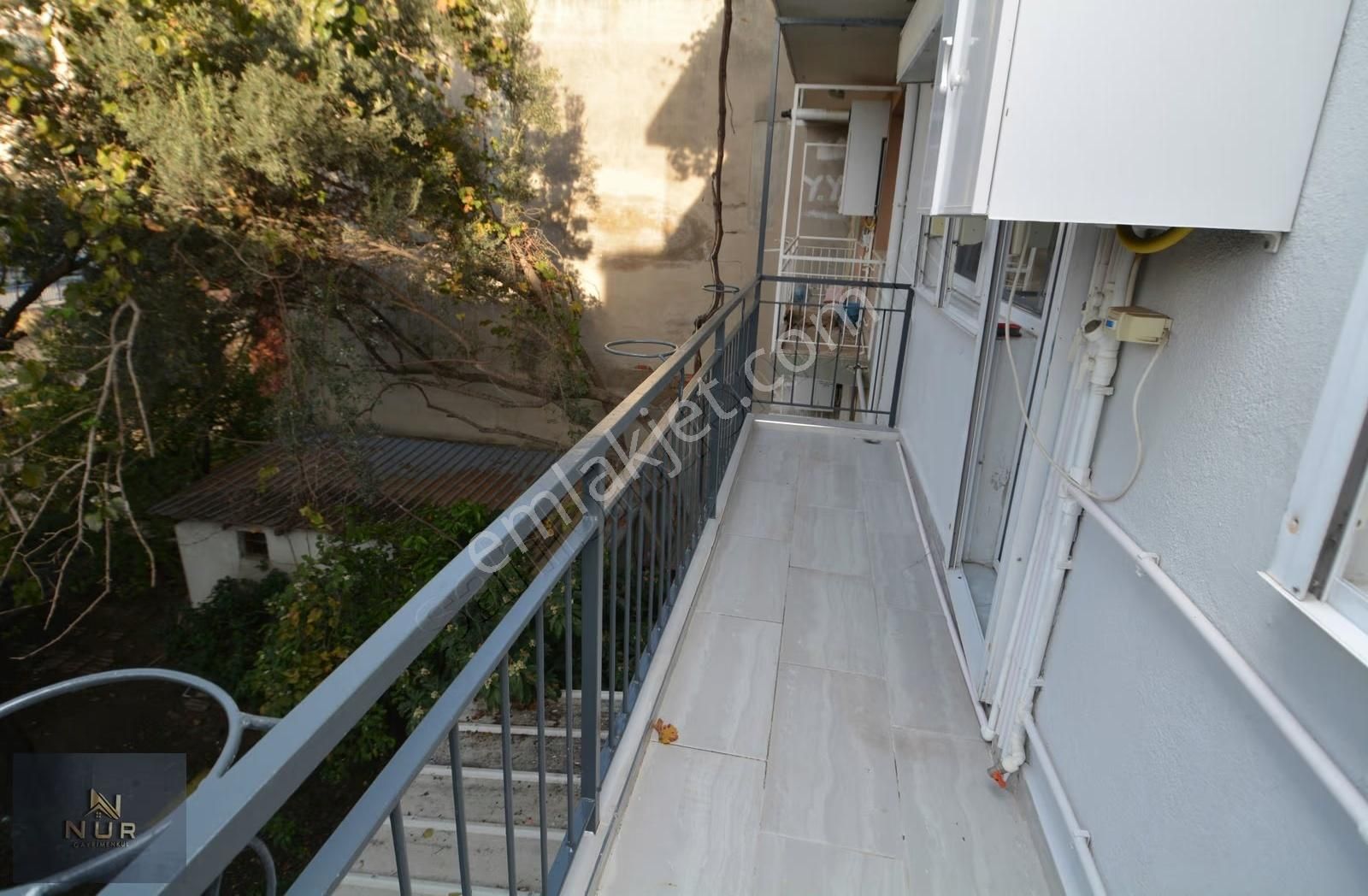 Manavkuyu Bakımlı 2+1 Kapalı Mutfak Çift Balkon