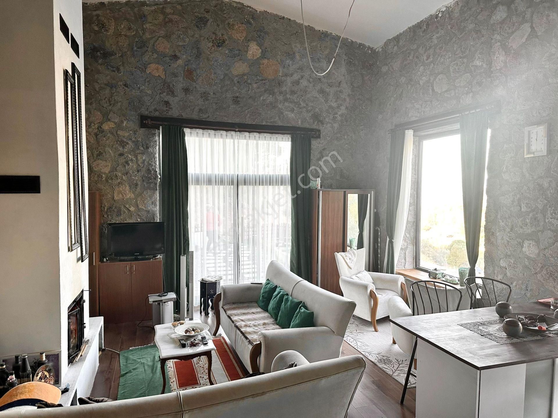 Kemalpaşa Armutlu’da Satılık Arazi Ve Taş Ev - Görsel 16