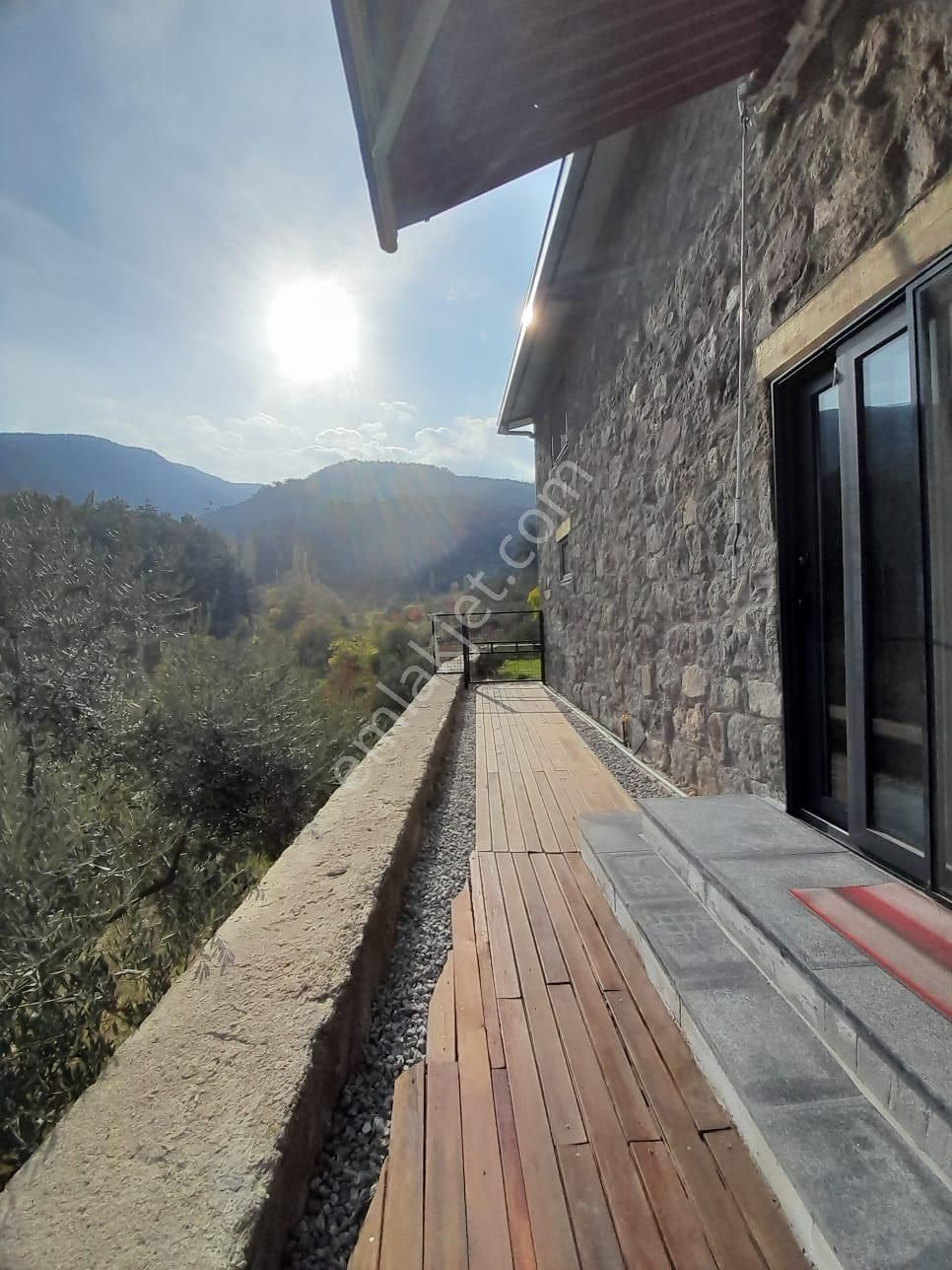 Kemalpaşa Armutlu’da Satılık Arazi Ve Taş Ev - Görsel 9