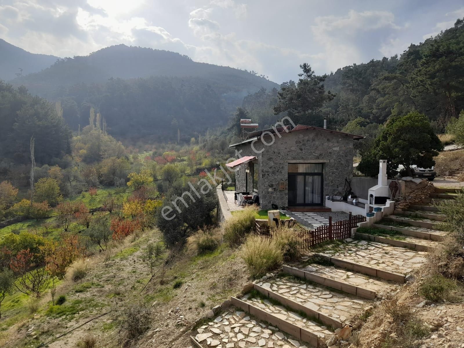 Kemalpaşa Armutlu’da Satılık Arazi Ve Taş Ev - Görsel 11