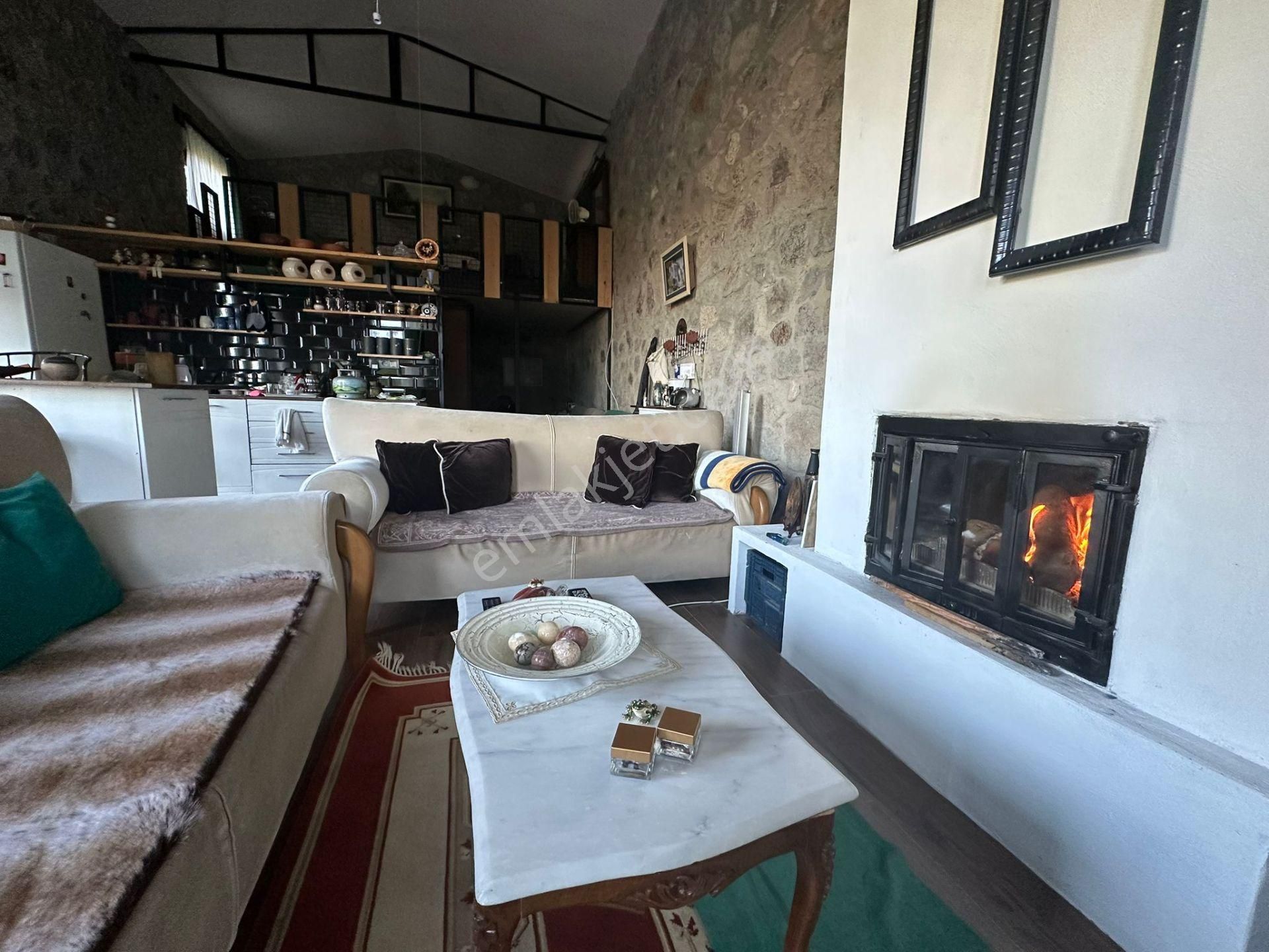 Kemalpaşa Armutlu’da Satılık Arazi Ve Taş Ev - Görsel 20