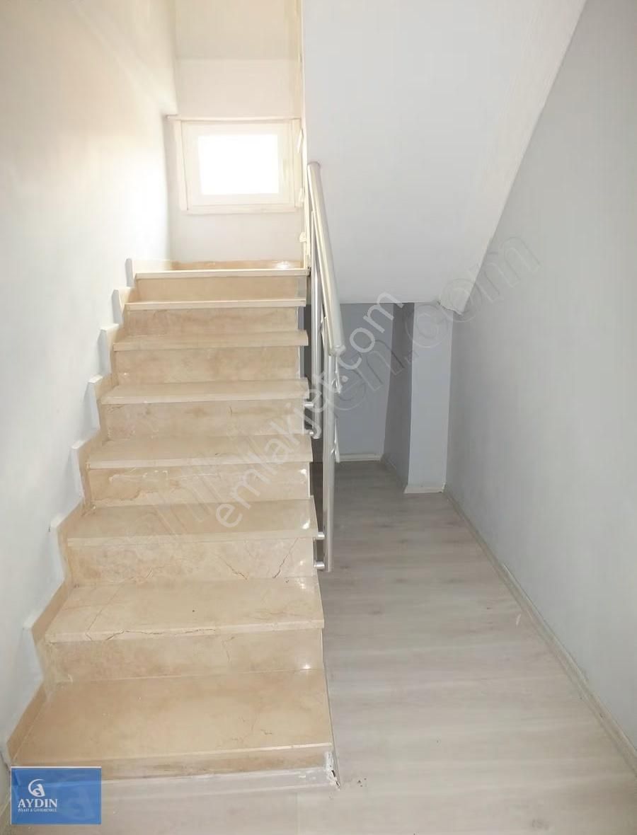 Balkonlu Metroya Yürüme Mesafesinde 2+1 Kiralık 90m2 Ters Dublex - Görsel 12