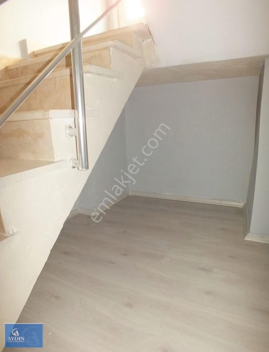 Balkonlu Metroya Yürüme Mesafesinde 2+1 Kiralık 90m2 Ters Dublex - Görsel 30