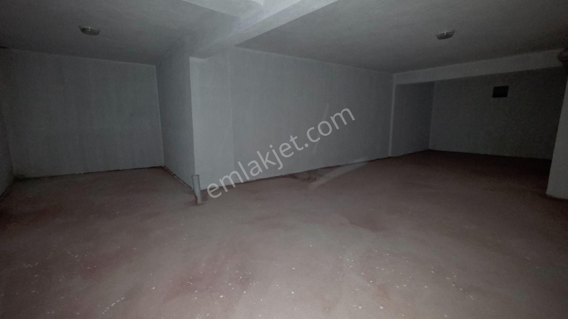 İstiklal Cad. Kiralık Dükkan - Geniş Cepheli - Görsel 17