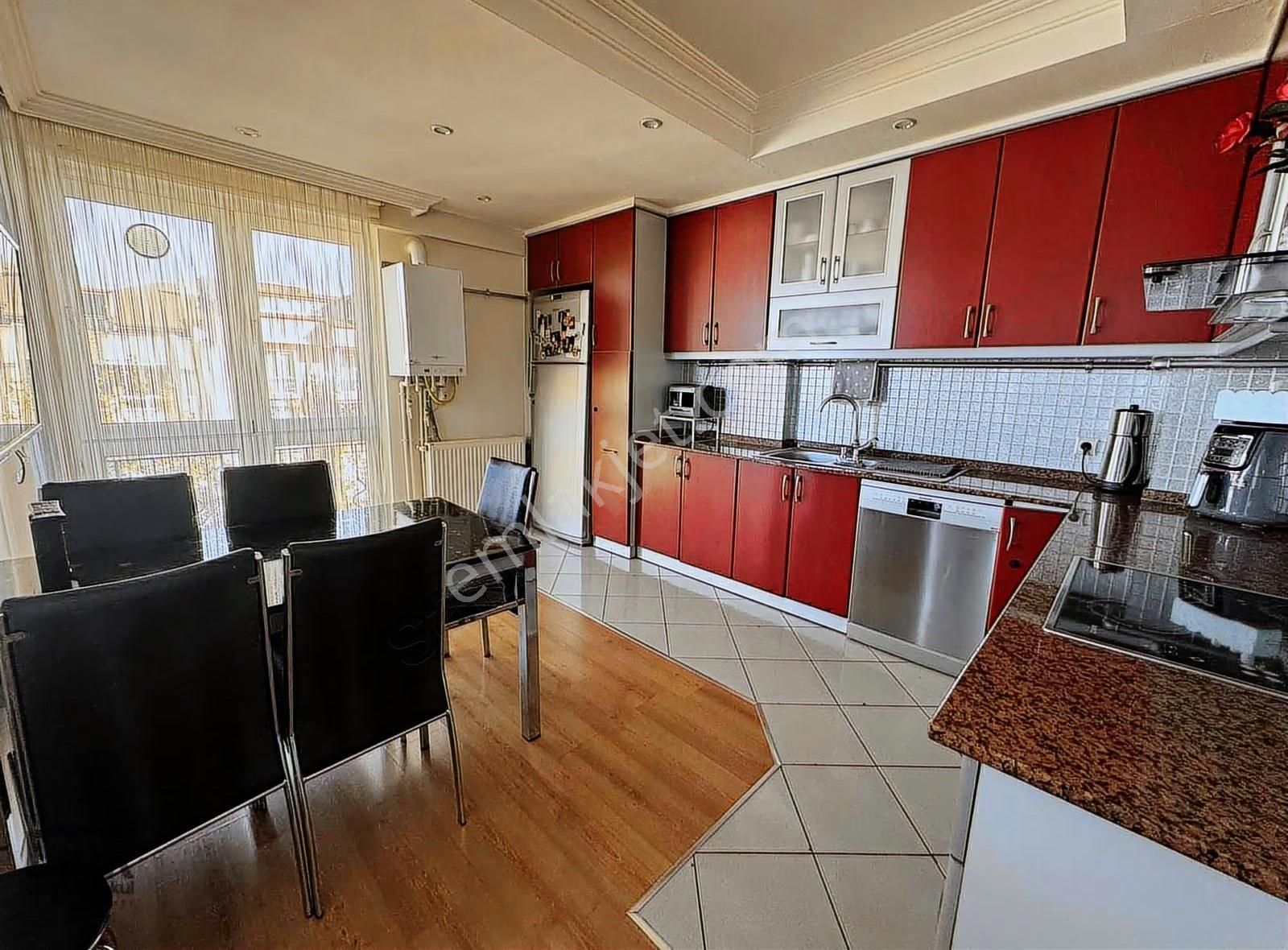 Liva Gayrimenkulden Çamlıkta Eşsiz Konumda Fırsat 3+1 Daire - Görsel 12