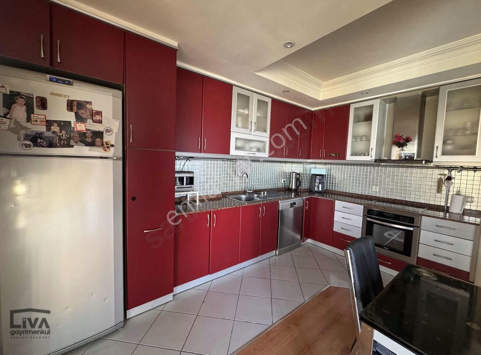 Liva Gayrimenkulden Çamlıkta Eşsiz Konumda Fırsat 3+1 Daire - Görsel 9