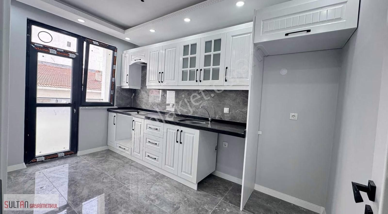 Sultan Gayrımenkulden Sırasöğütler Marmaray'a Ykn 2 + 1 Orta Kat - Görsel 6
