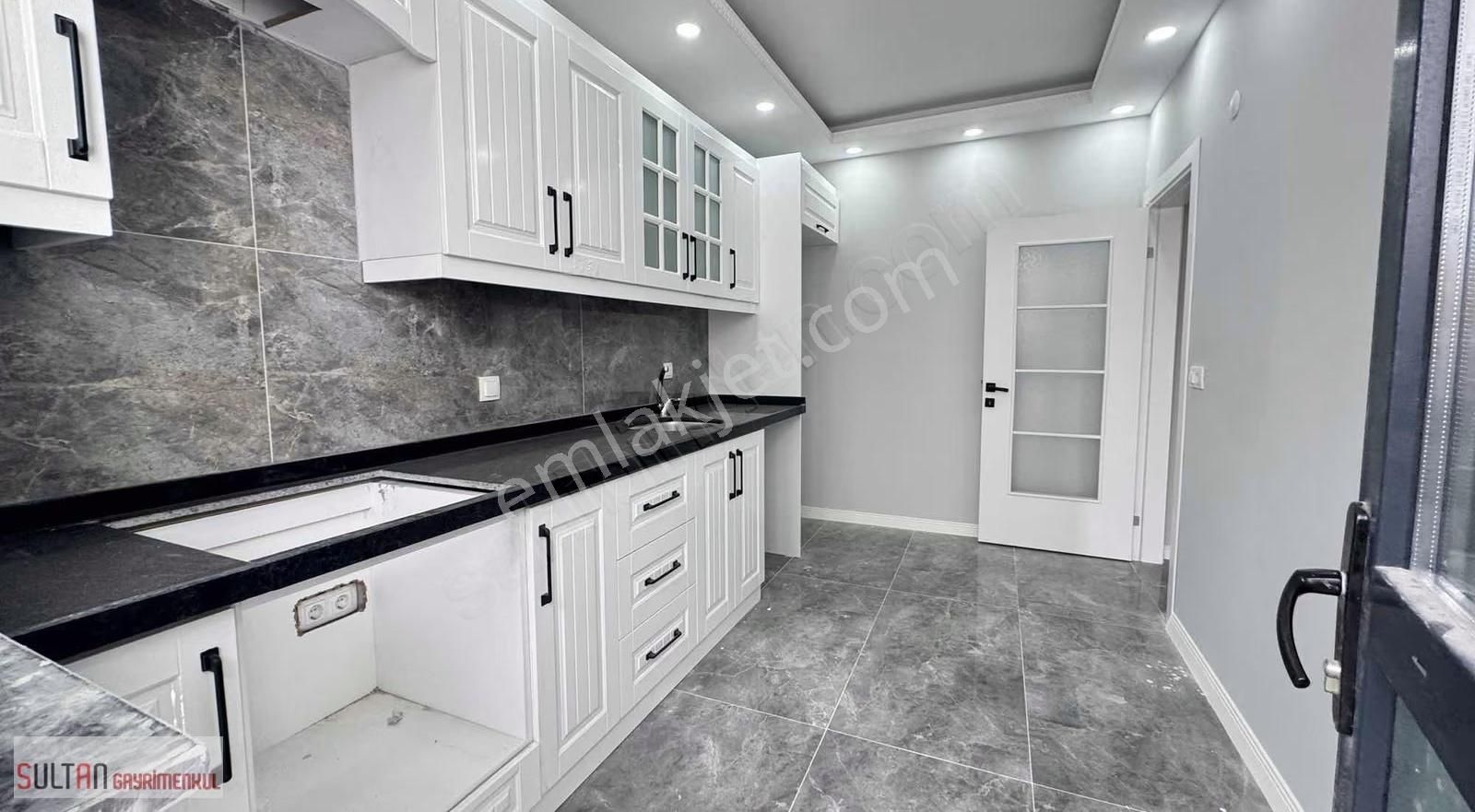 Sultan Gayrımenkulden Sırasöğütler Marmaray'a Ykn 2 + 1 Orta Kat - Görsel 11