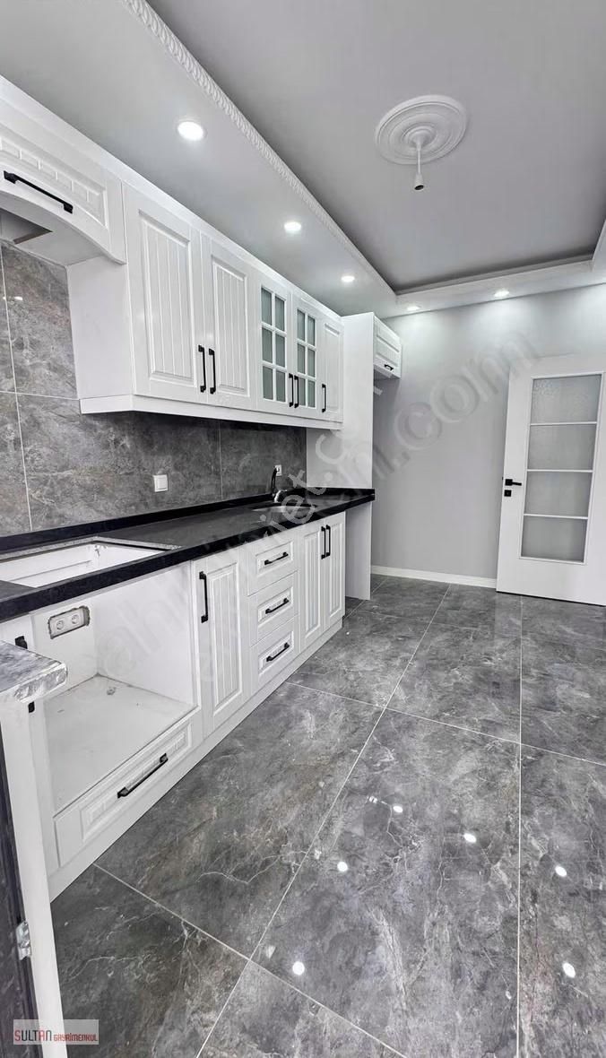 Sultan Gayrımenkulden Sırasöğütler Marmaray'a Ykn 2 + 1 Orta Kat - Görsel 14