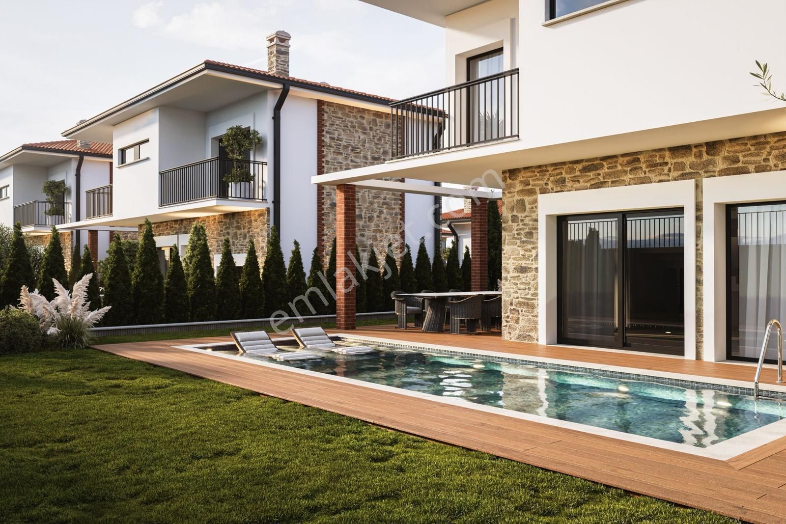 Güzelçamlı'da Denize 700 Metre - Havuzlu, Geniş Bahçeli 4+1 Villa - Görsel 4