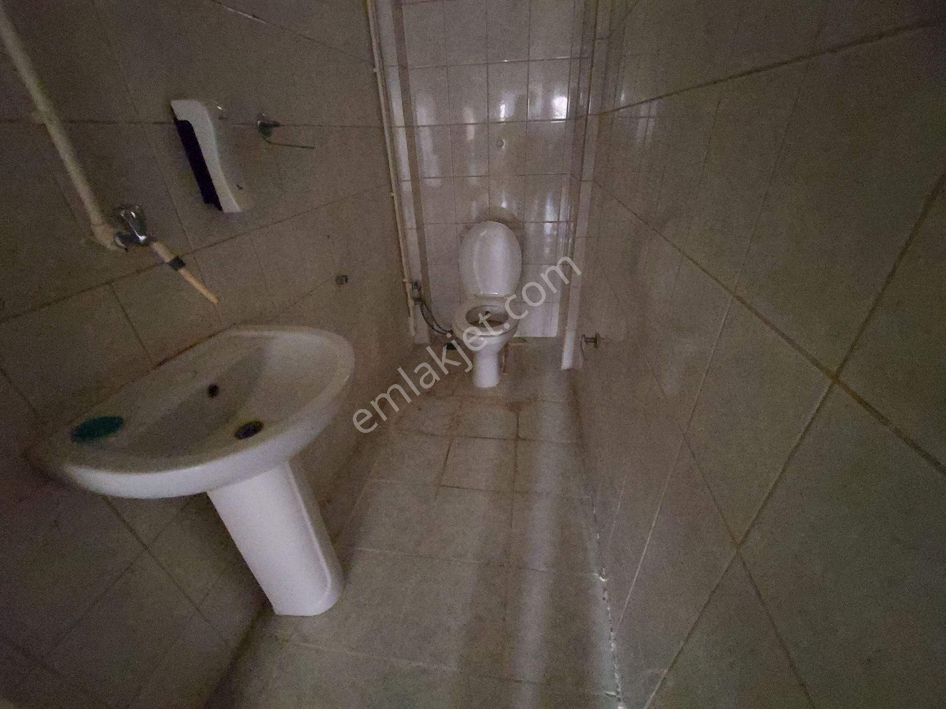 Murat Türkmen'den Sincan'da Kiralık Mükemmel_konumda Ön_cepheli 1.katta Büyük_2+1_daire_fırsatı - Görsel 32