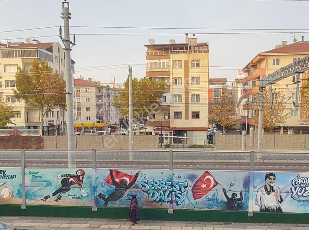 Murat Türkmen'den Sincan'da Kiralık Mükemmel_konumda Ön_cepheli 1.katta Büyük_2+1_daire_fırsatı - Görsel 2