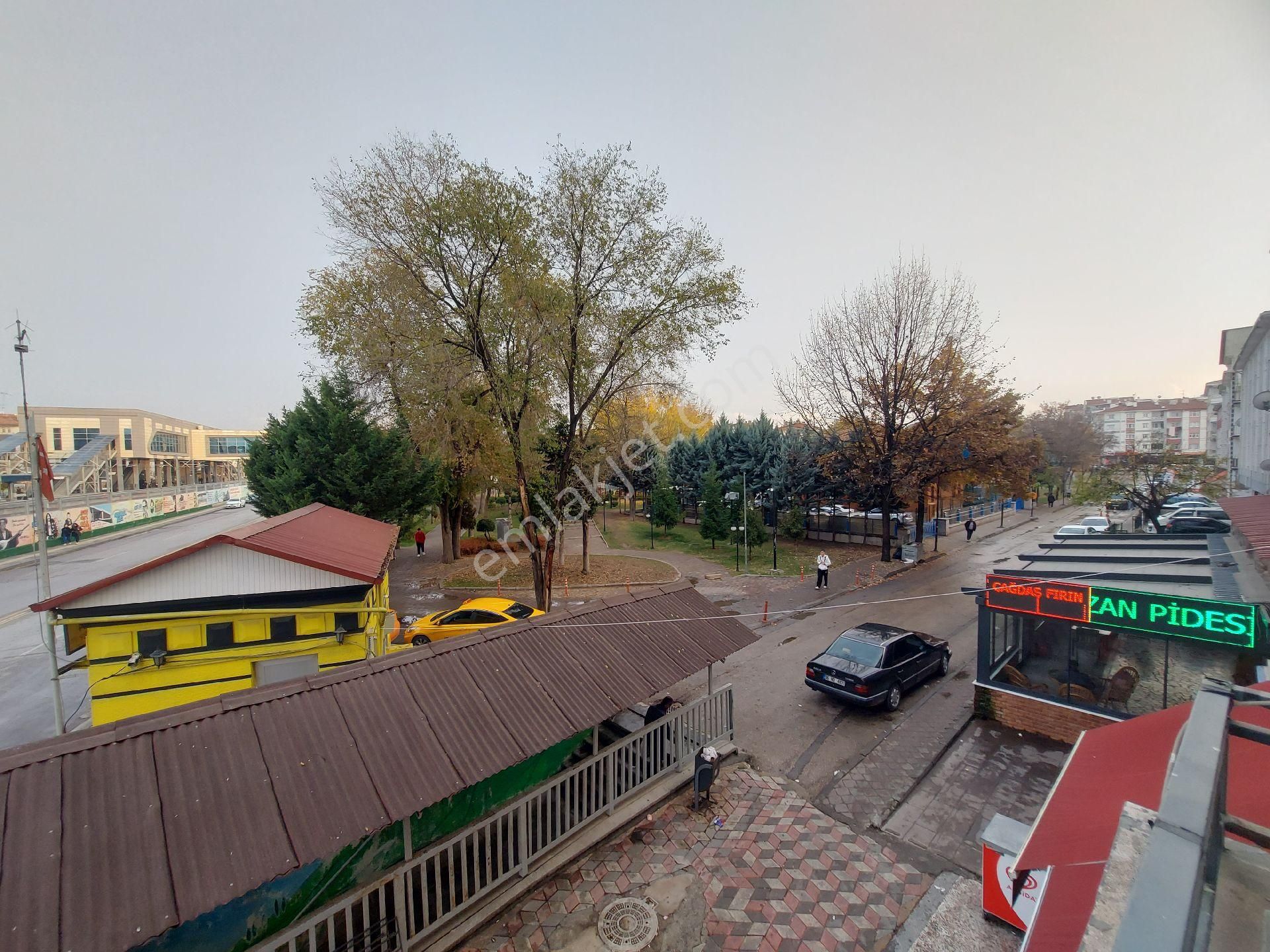 Murat Türkmen'den Sincan'da Kiralık Mükemmel_konumda Ön_cepheli 1.katta Büyük_2+1_daire_fırsatı - Görsel 8