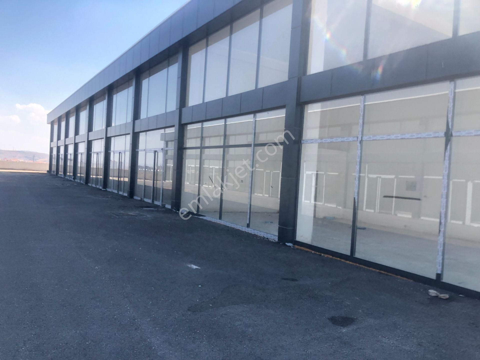 Yenikent Fevzi Çakmakta 2 Bloklu Sitede 80m Net Satılık Dükkan - Görsel 2