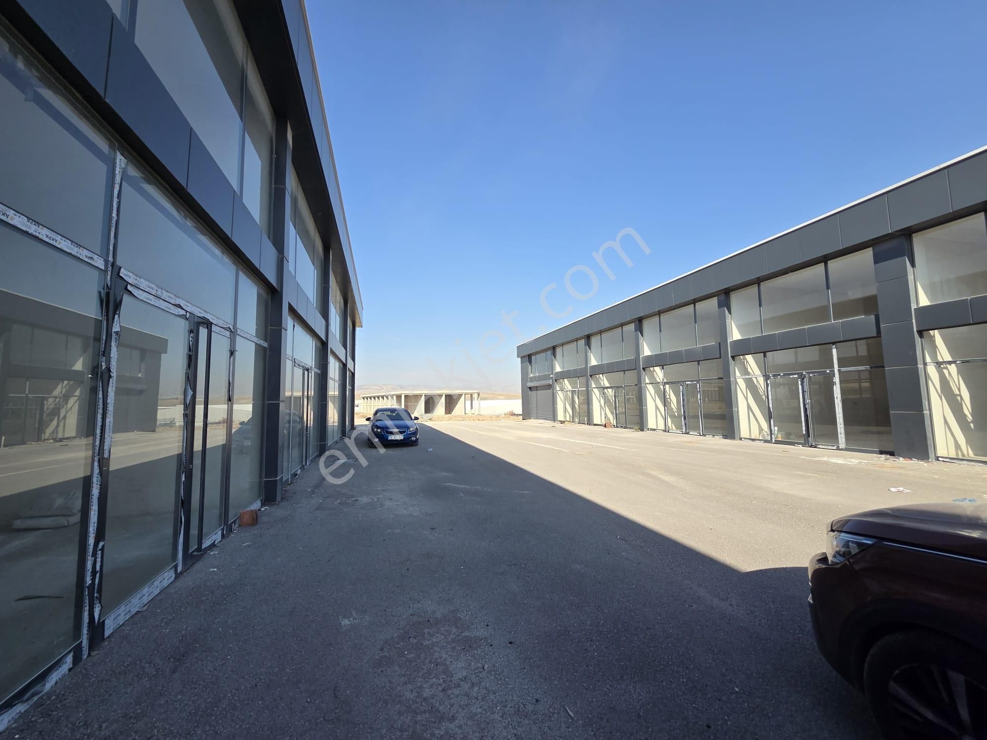 Yenikent Fevzi Çakmakta 2 Bloklu Sitede 80m Net Satılık Dükkan - Görsel 15