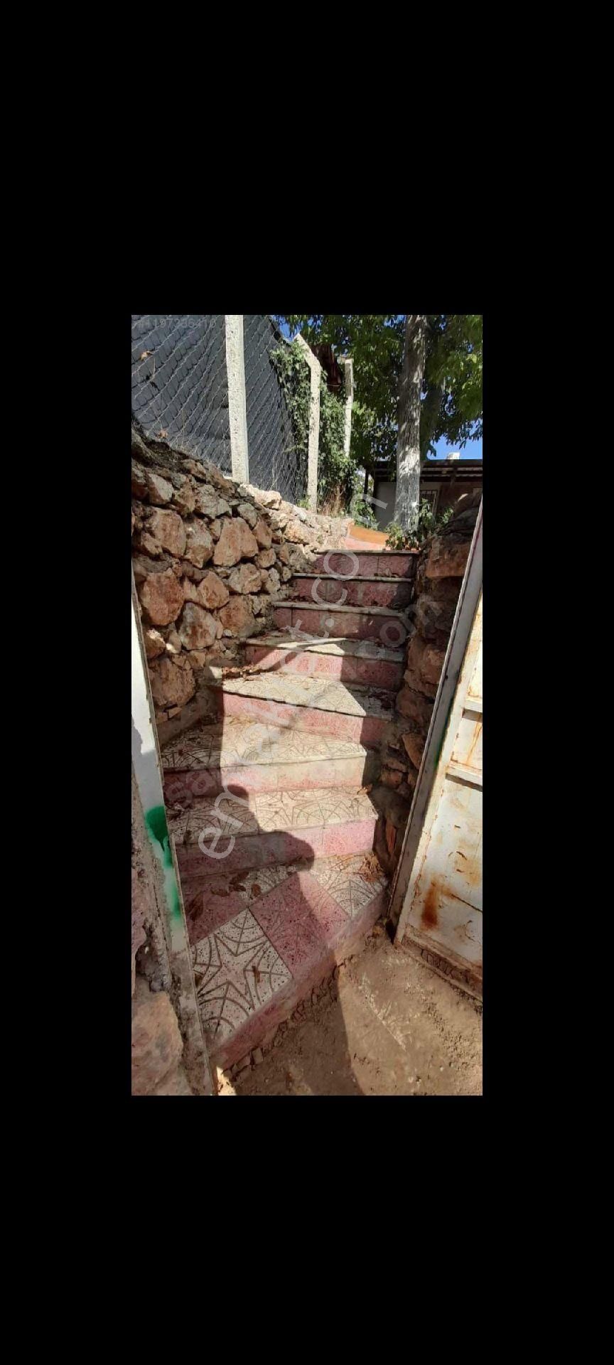 🏡 Meram Çayırbağı'nda Emsalsiz Fırsat: İmarlı, Yapı Kayıtlı Ve Tam Kurulu Düzen Bahçe - Görsel 5
