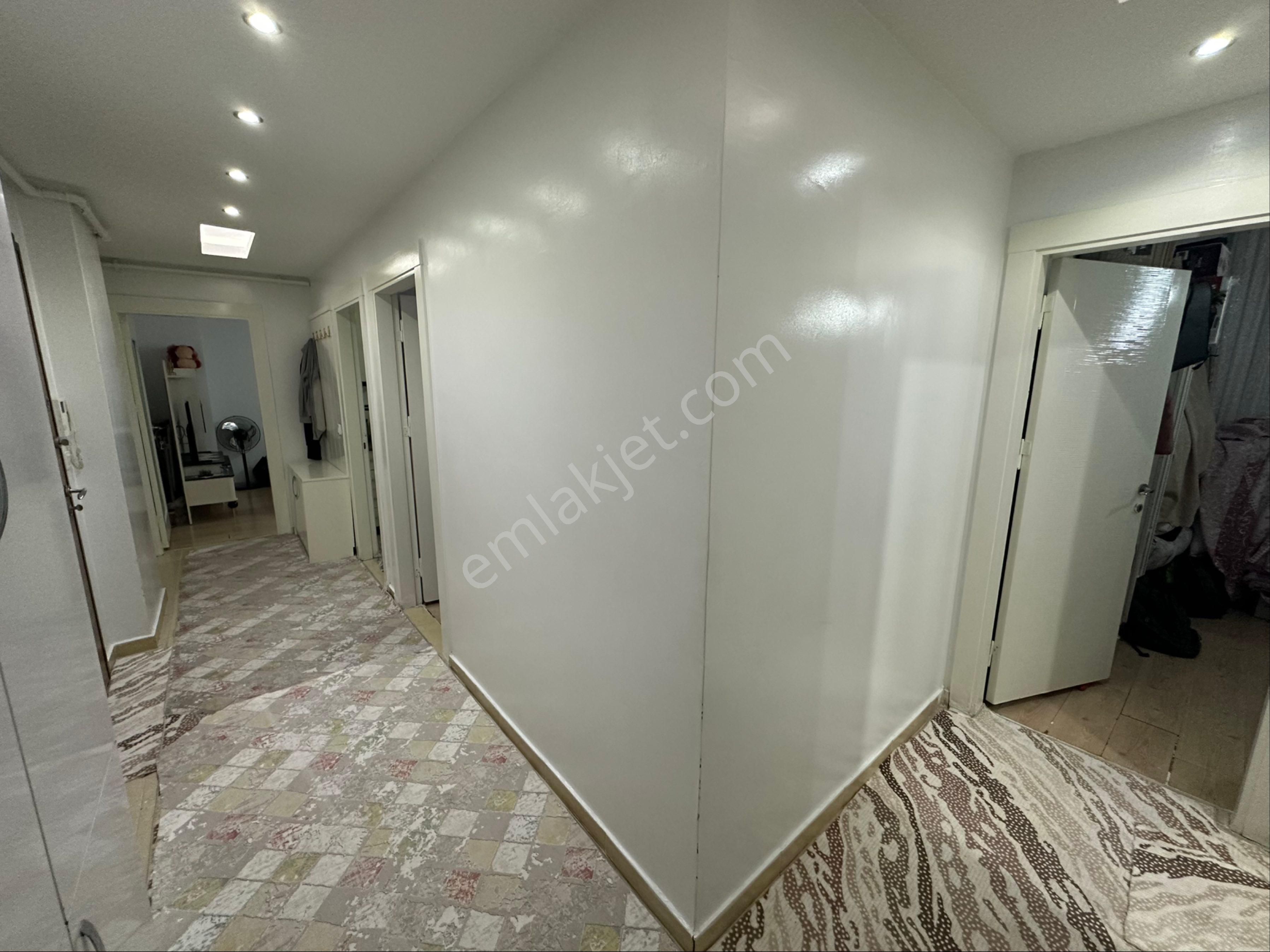 Kareden Seyrantepede Merkezi Lokasyonda Satılık 2+1 Daire - Görsel 12